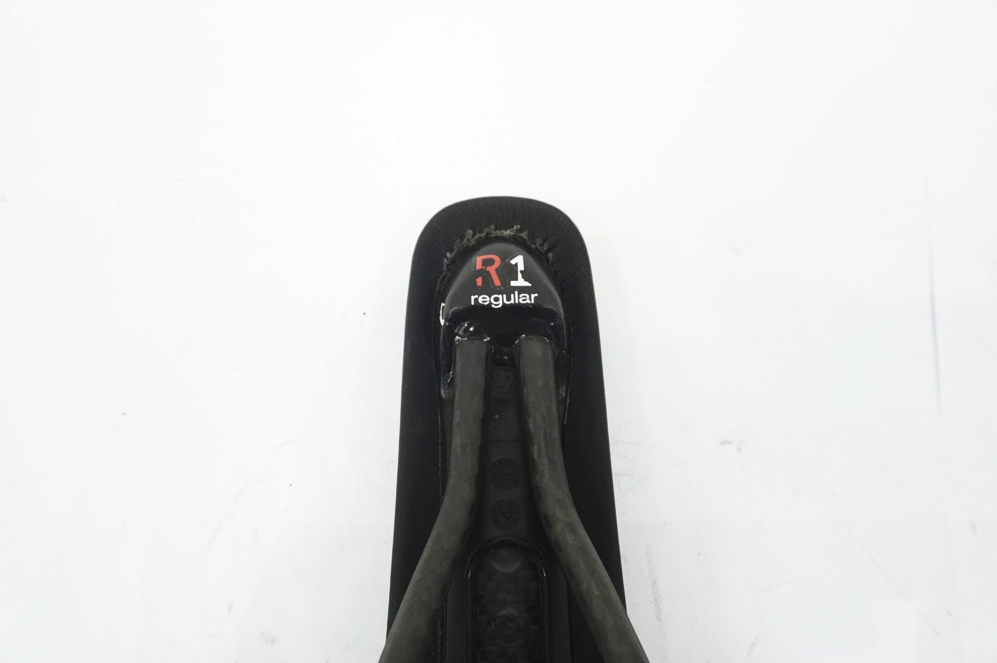 FIZIK 「フィジーク」 ANTARES R1 カーボンレール サドル