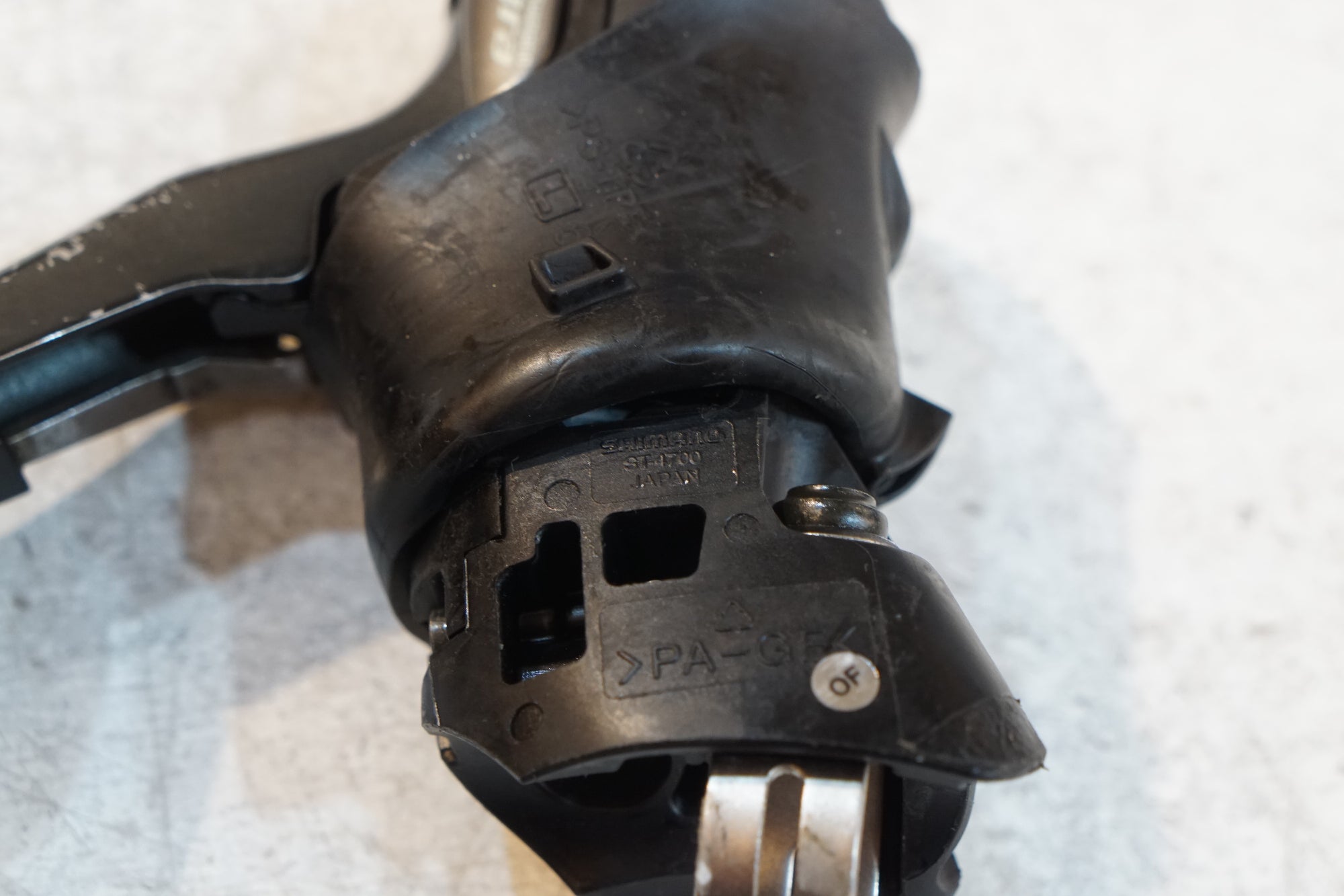 SHIMANO 「シマノ」 TIAGRA ST-4700 デュアルコントロールレバー / バイチャリ浦和ベース