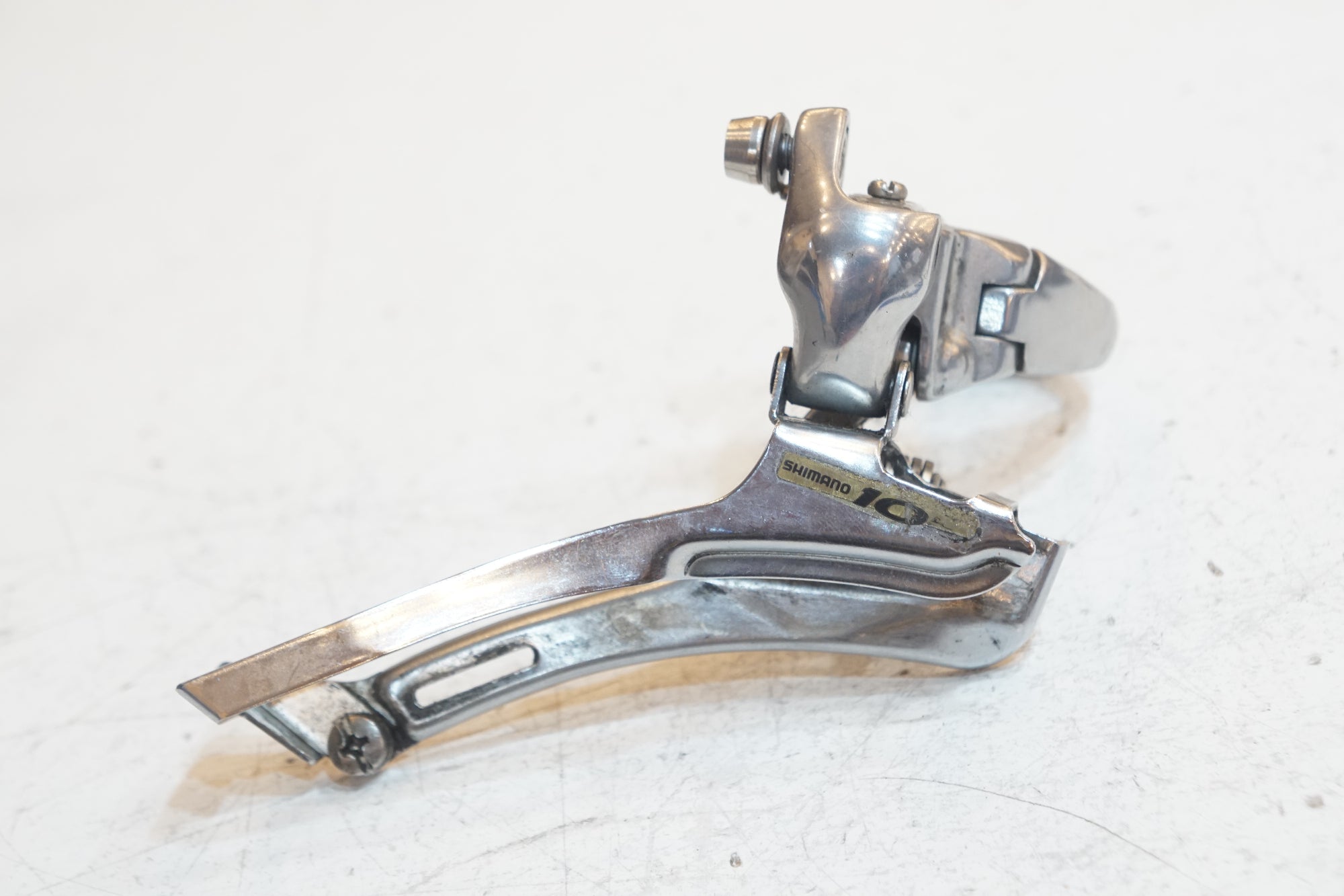 SHIMANO 「シマノ」 105 FD-5600 フロントディレイラー / バイチャリ浦和ベース