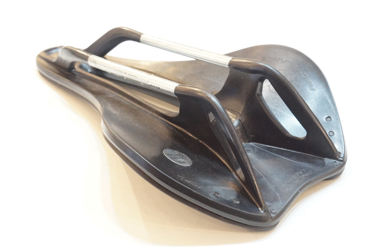 SELLE ITALIA 「セライタリア」 MODEL X BOOST サドル / 浦和ベース