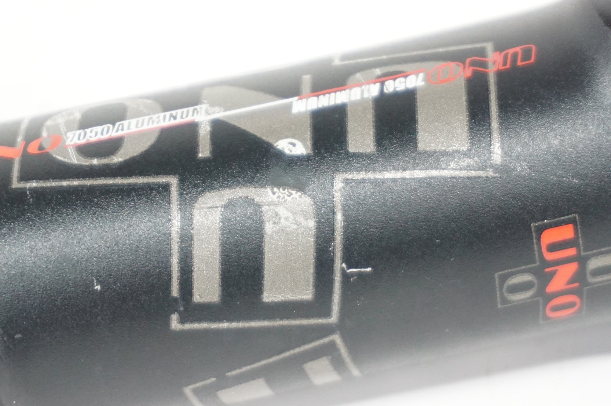 UNO 「ウノ」 Φ31.8 100mm ステム / 阪急塚口店