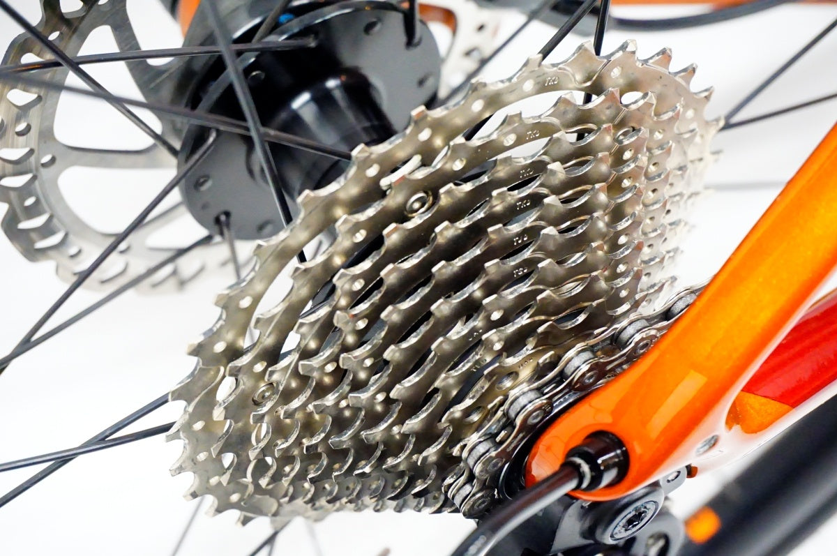 GIANT 「ジャイアント」 DEFY ADVANCED 2 2022年モデル ロードバイク / 名古屋大須店