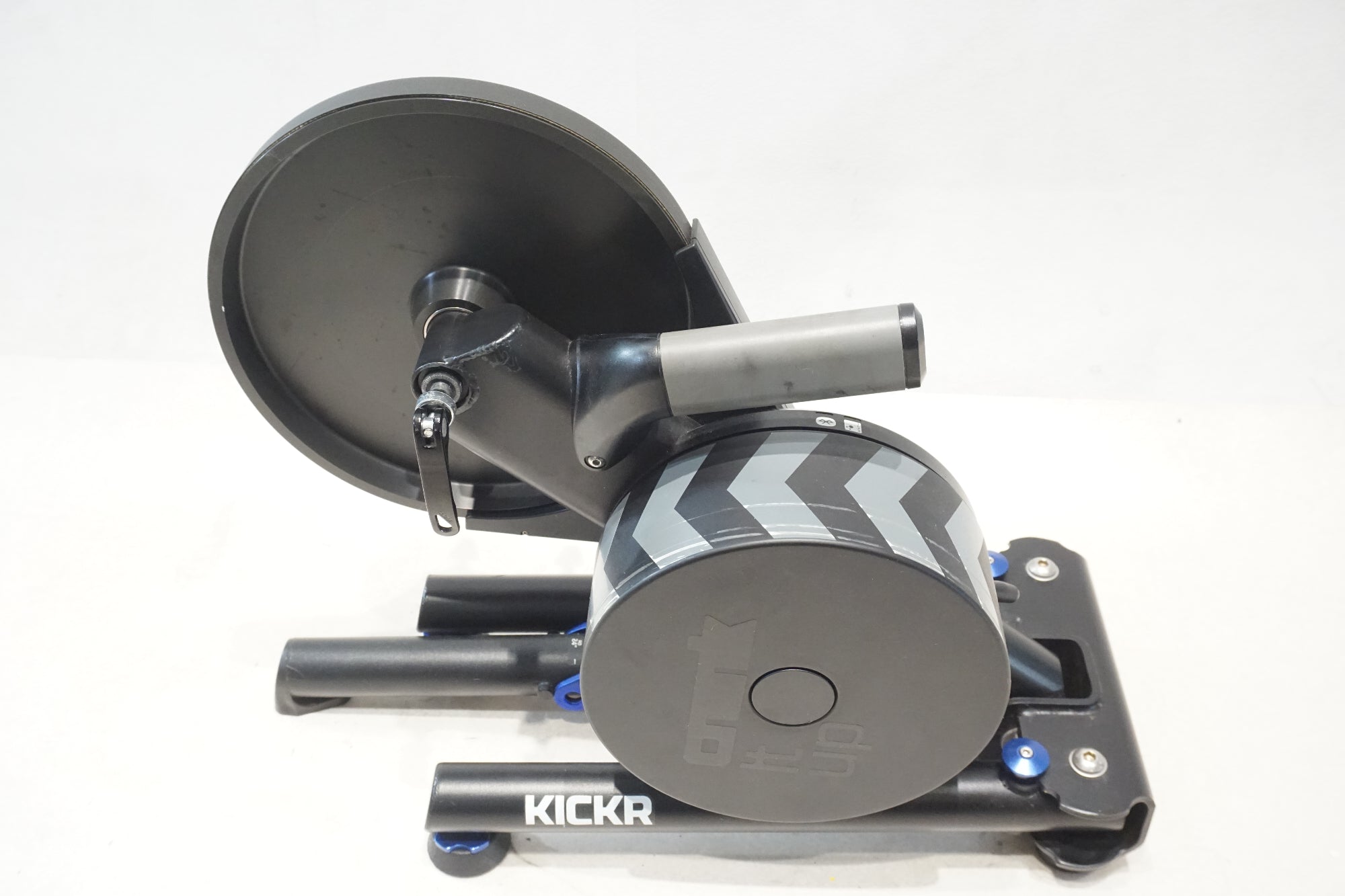 WAHOO 「ワフー」 KICKR V4 WF113 スマートトレーナー サイクル