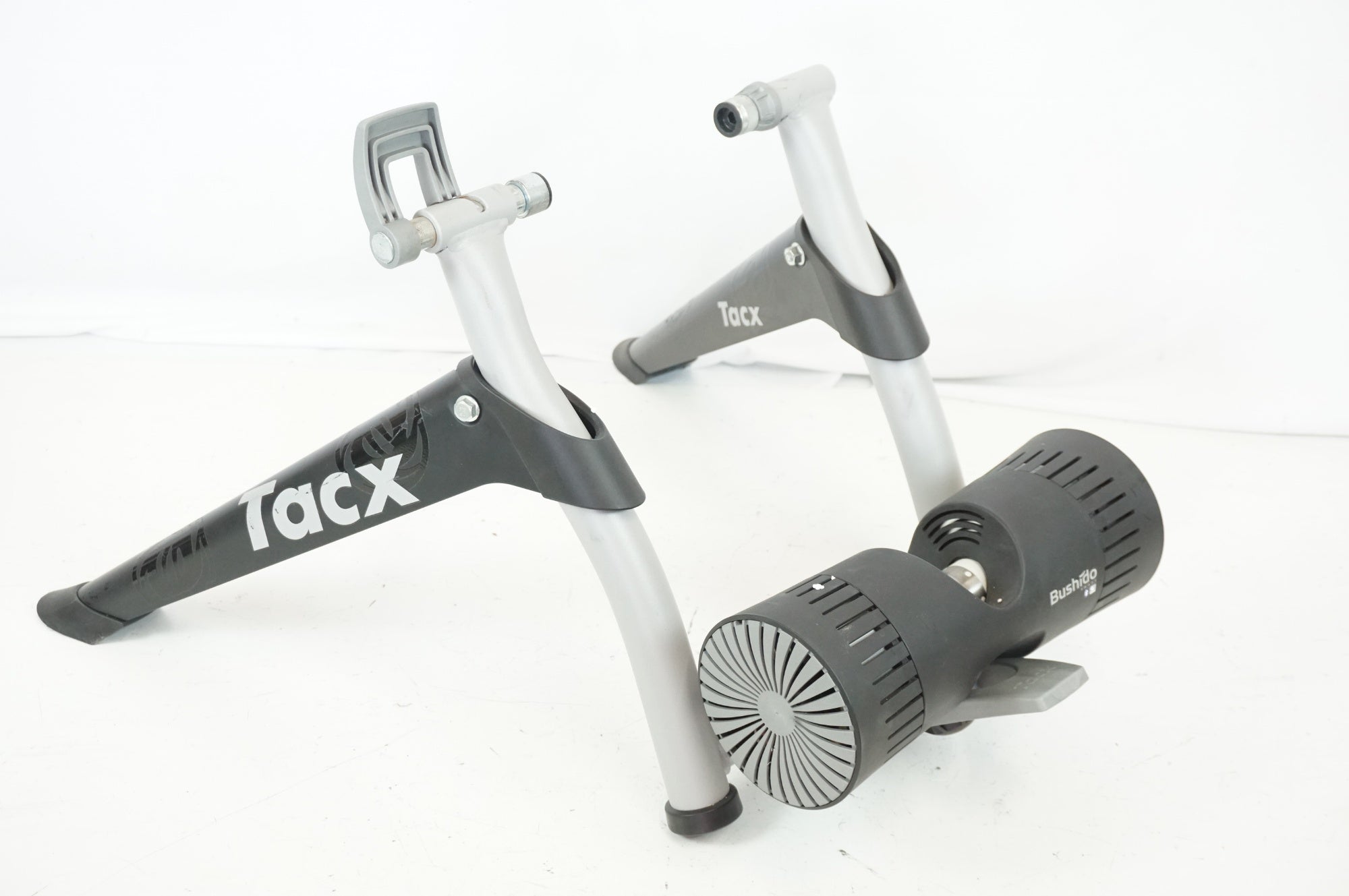 TACX 「タックス」 BUSHIDO SMART スマートトレーナー / 宇都宮店 