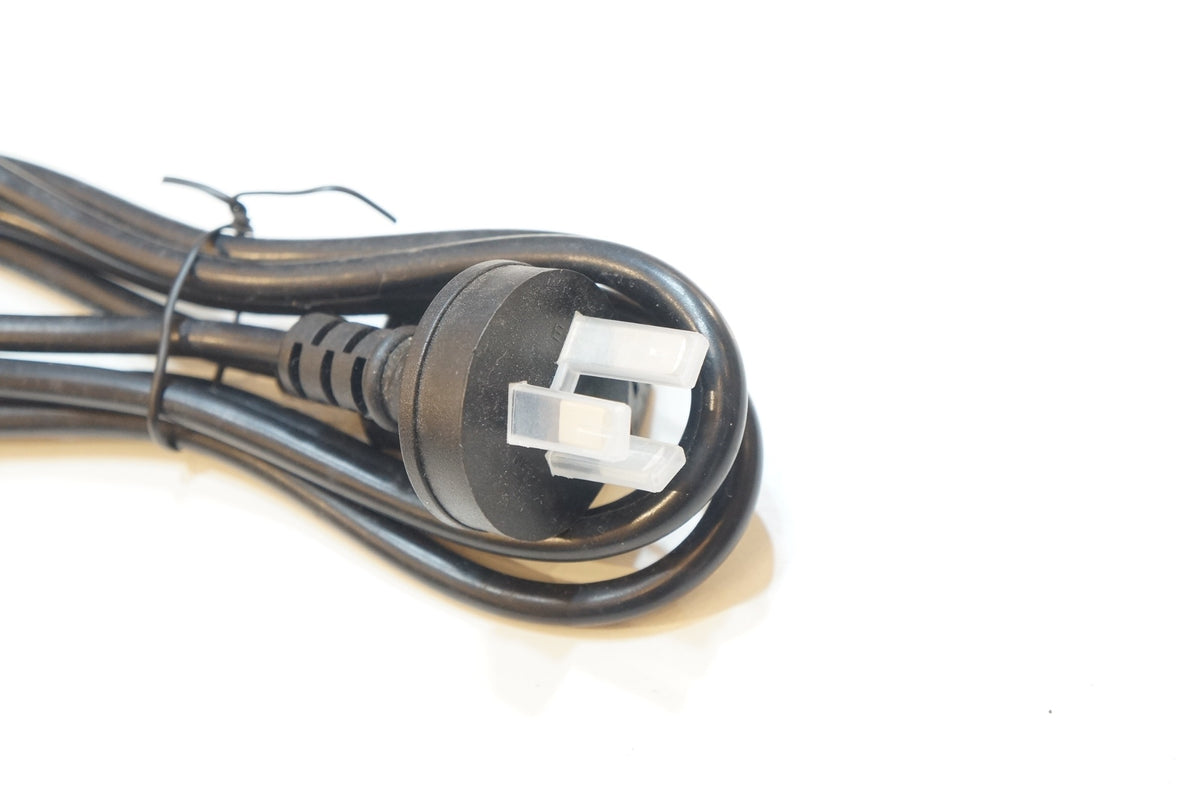 WAHOO 「ワフー」 KICKR AXIS スマートトレーナー / 浦和ベース