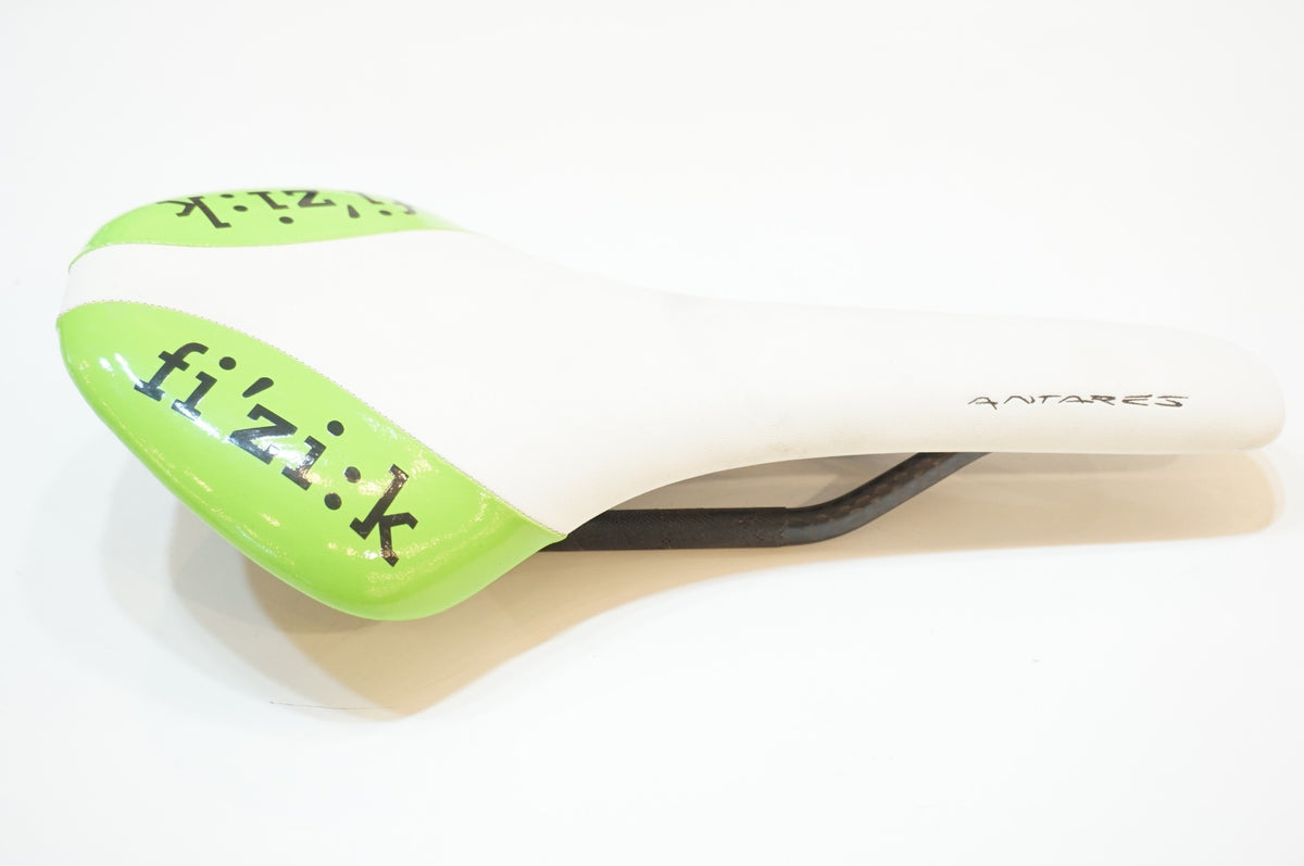 FIZIK 「フィジーク」 ANTARES CARBON BRAIDED サドル / 浦和ベース