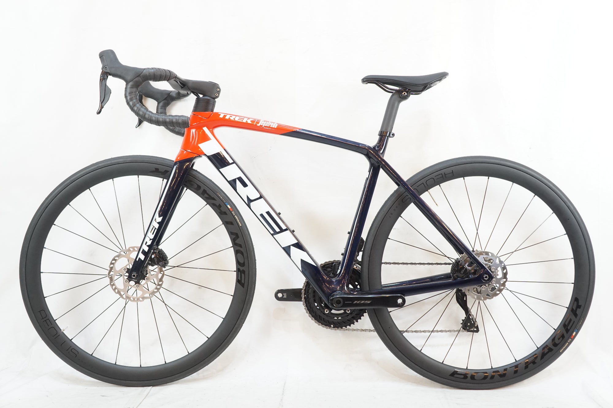 TREK 「トレック」 EMONDA SLR6 2023年モデル ロードバイク