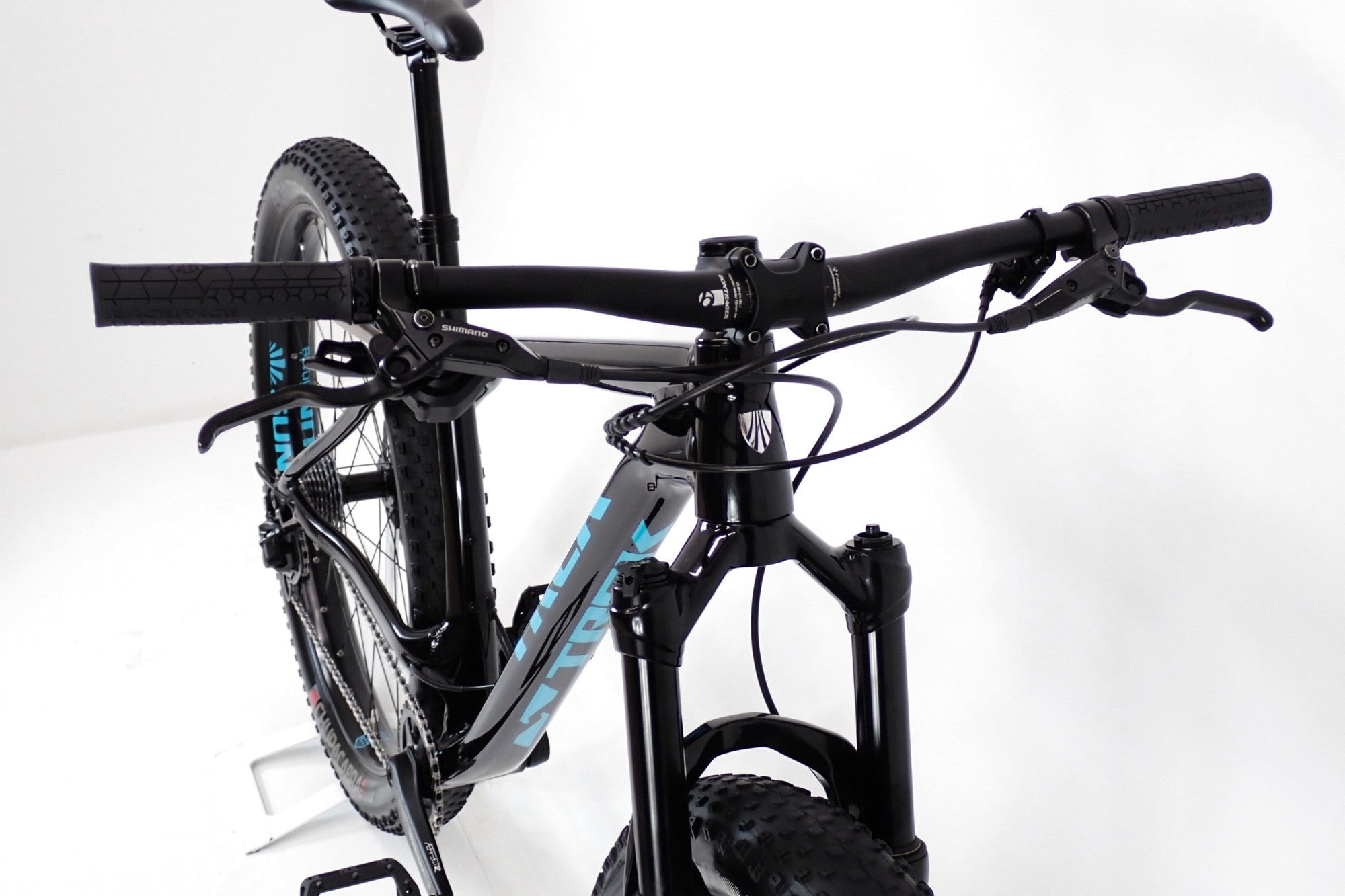 ゆき　 TREK stache5 カスタム　MTB マウンテンバイク ゆき様専用 TREK stache5 カスタム MTB マウンテンバイク - メルカリ