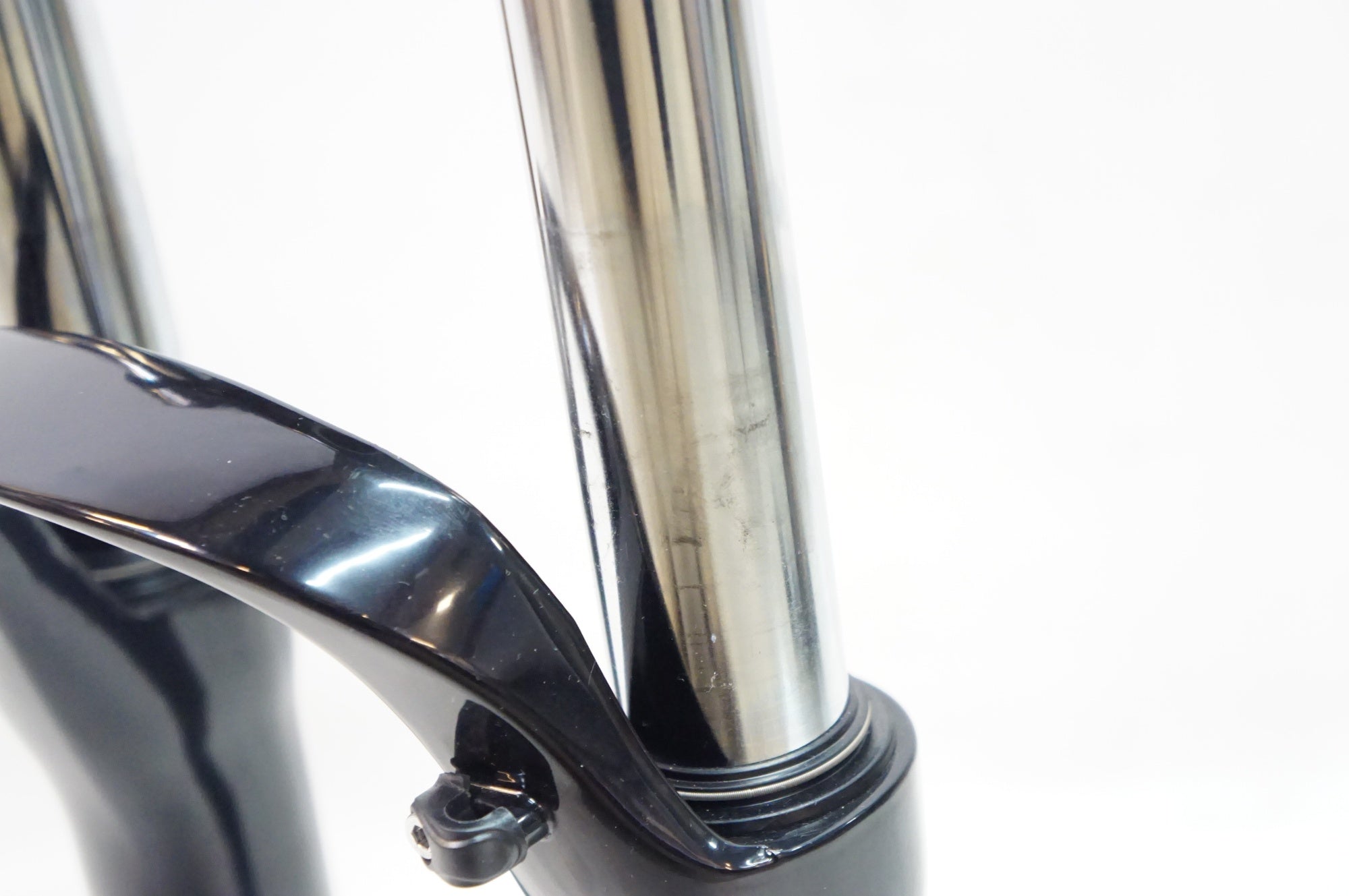 SR SUNTOUR 「エスアールサンツアー」 XCM34 BOOST 29インチ