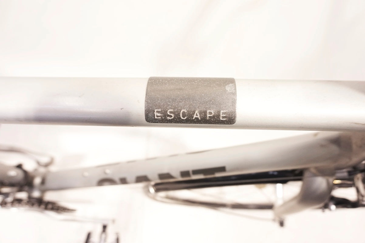 GIANT 「ジャイアント」 ESCAPE AIR 2013年モデル クロスバイク  / 大阪門真店