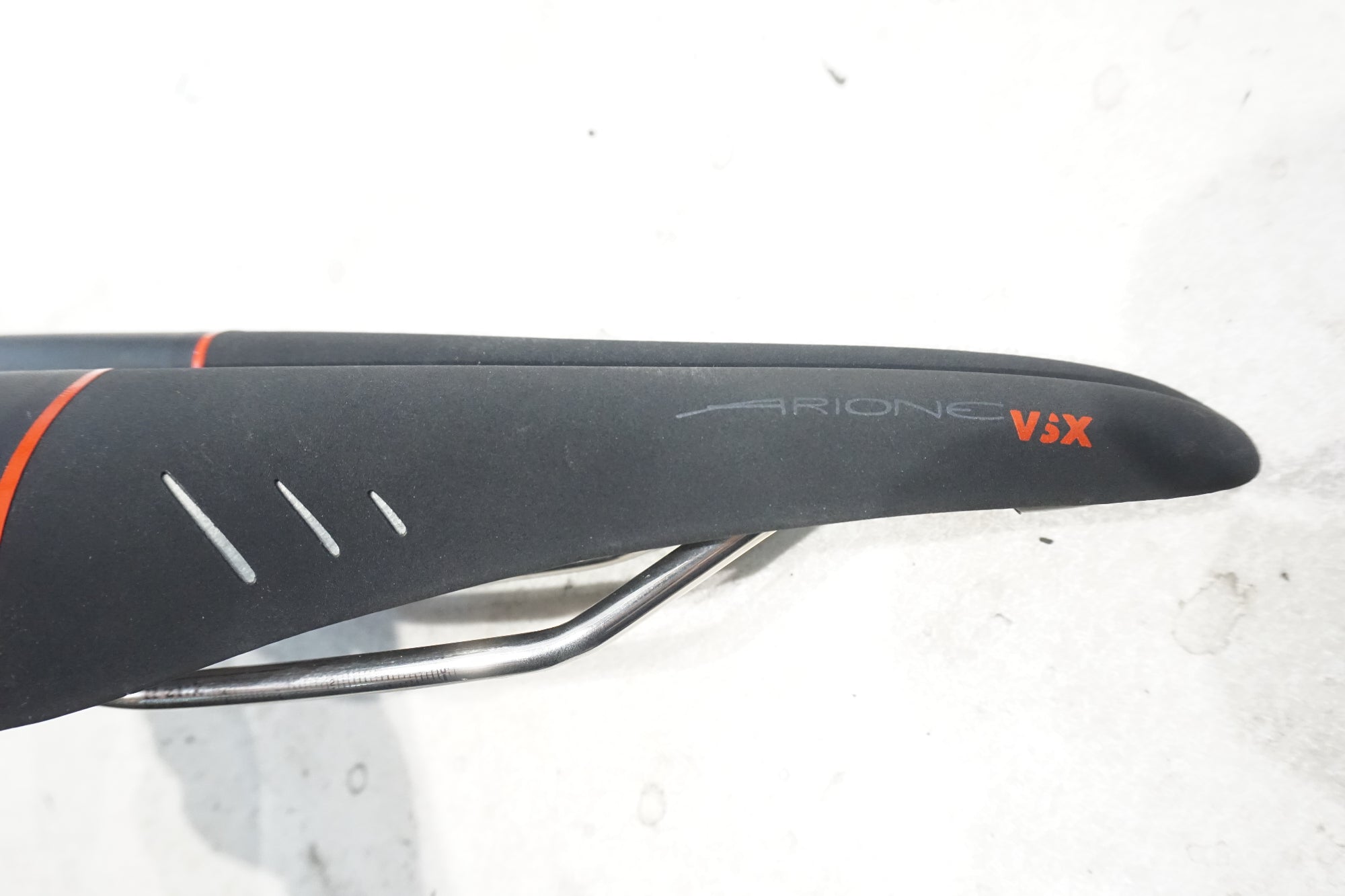 FIZIK 「フィジーク」 ARIONE VSX KIUMレール サドル / 横浜戸塚店
