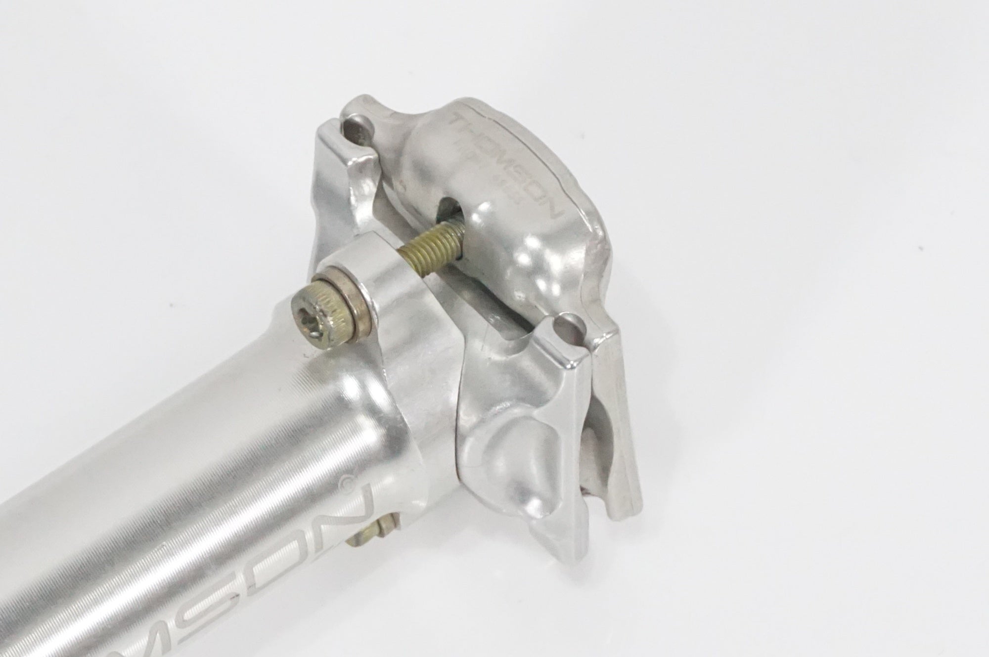 THOMSON 「トムソン」 ELITE SETBACK φ27.2 330mm シートポスト / AKIBA店