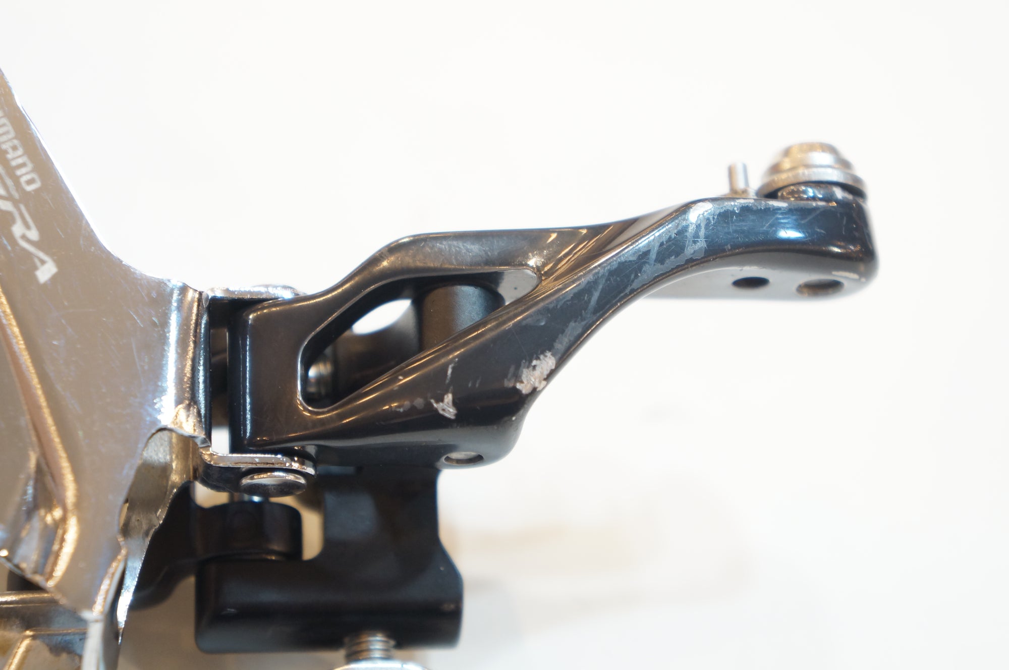 SHIMANO 「シマノ」 ULTEGRA FD-6800 フロントディレイラー