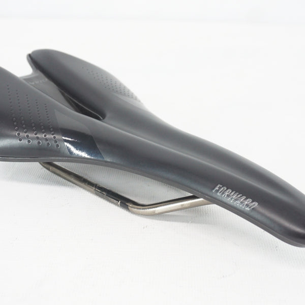 新品未使用！　MC SELLE  サドル　箱入り。 8032568528230-S.jpg