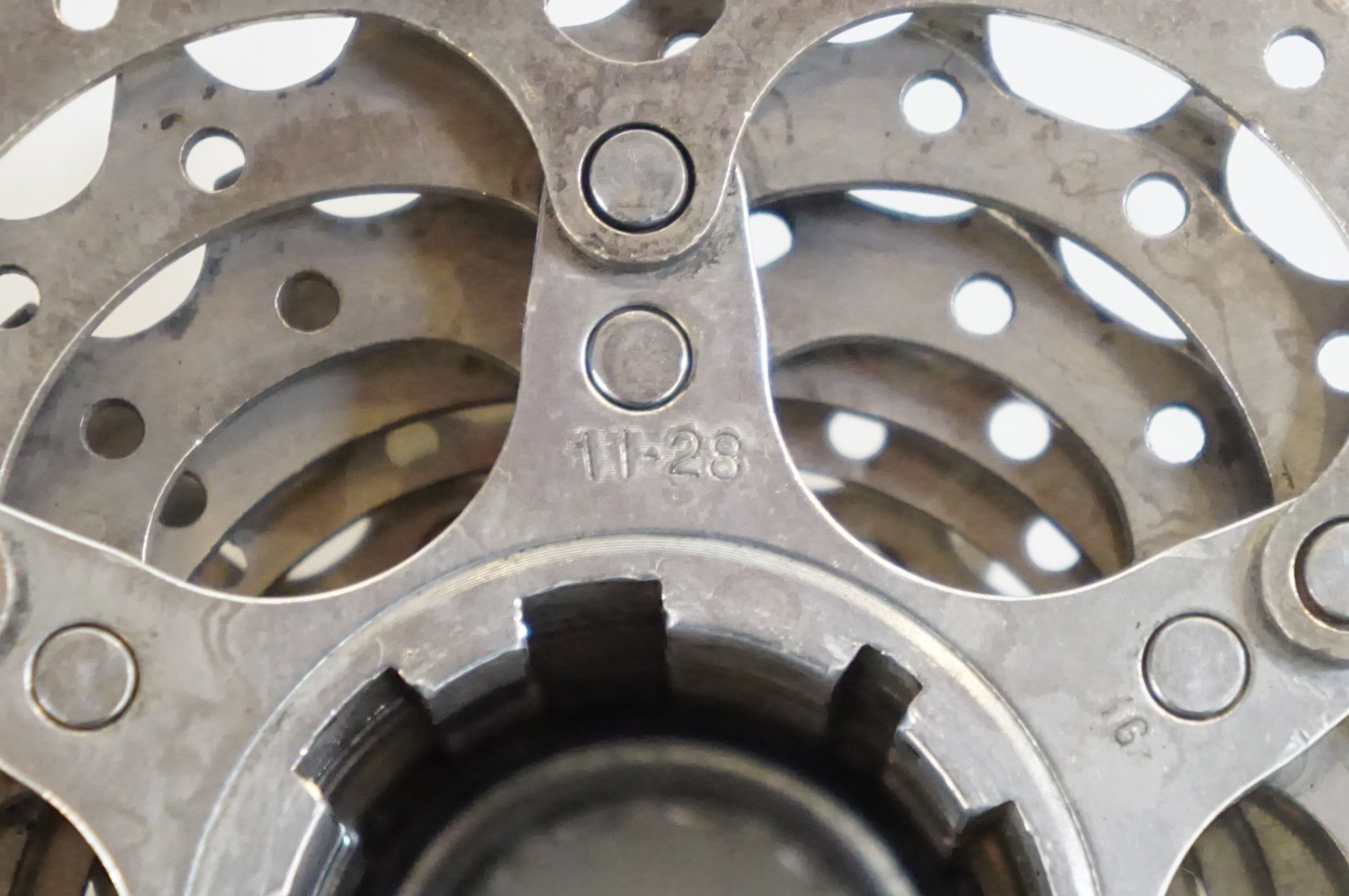 SHIMANO 「シマノ」 105 CS-5700 11-28T スプロケット / 熊谷本店