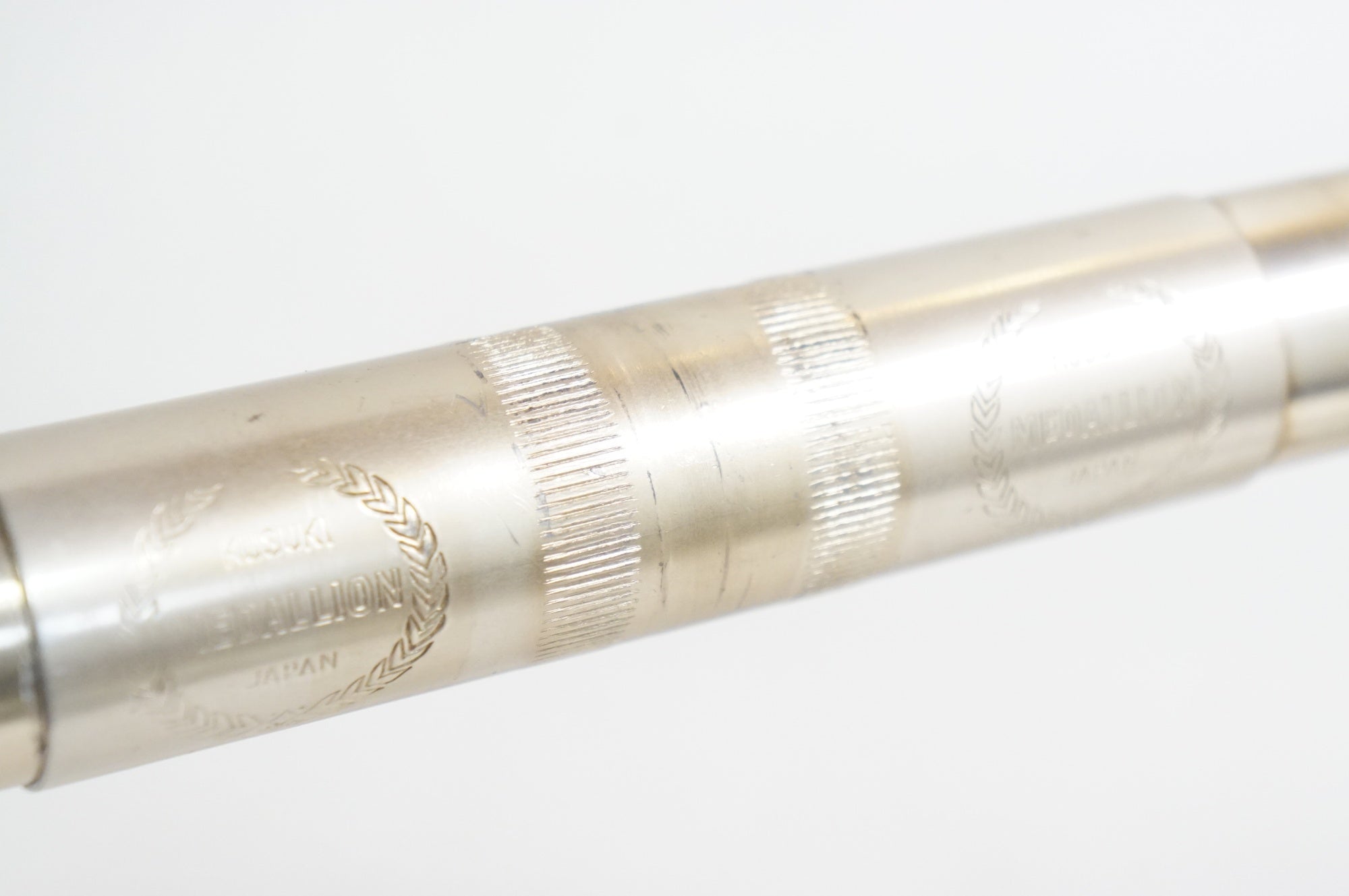 KUSUKI 「クスキ」 MEDALLION φ25.4 390mm ハンドル / 熊谷本店