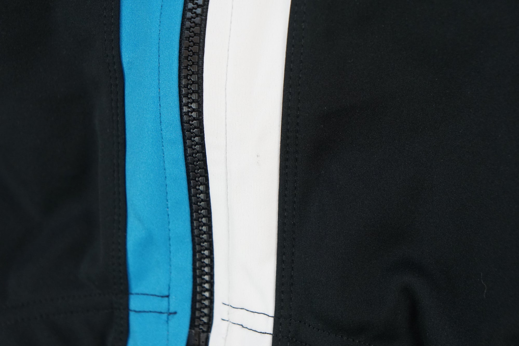 ETXEONDO 「エチェオンド」 Lサイズ 長袖ジャージ / バイチャリ浦和ベース