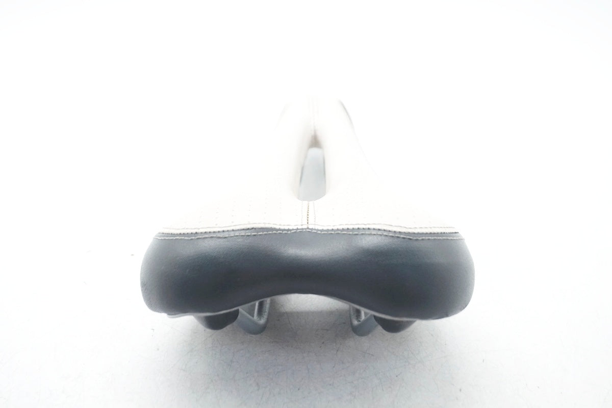 VELO 「ベロ」 GEL サドル / 大阪門真店