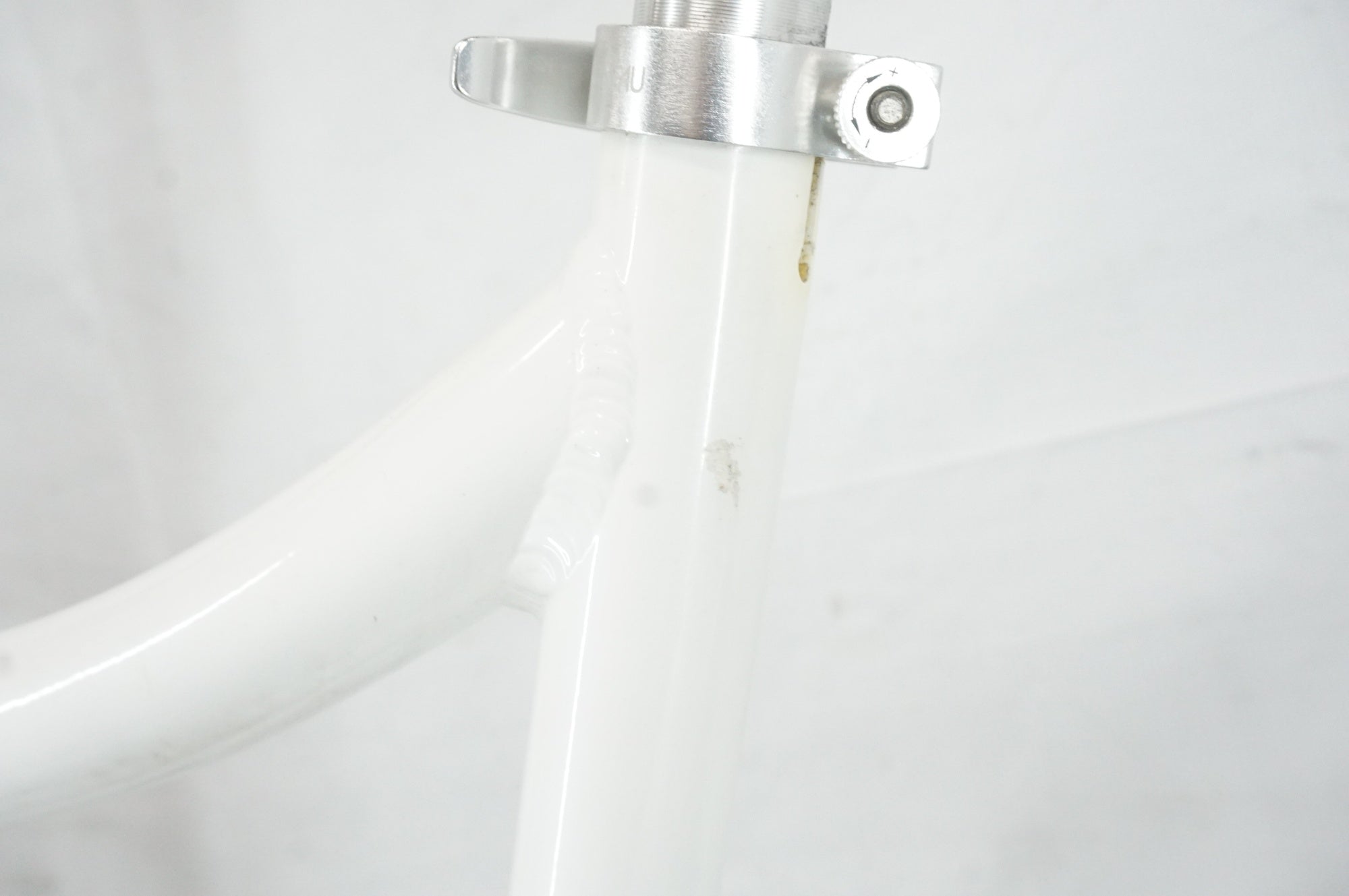 LOUIS GARNEAU 「ルイガノ」 EASEL7.0 2023年モデル 20インチ ミニベロ / 阪急塚口店