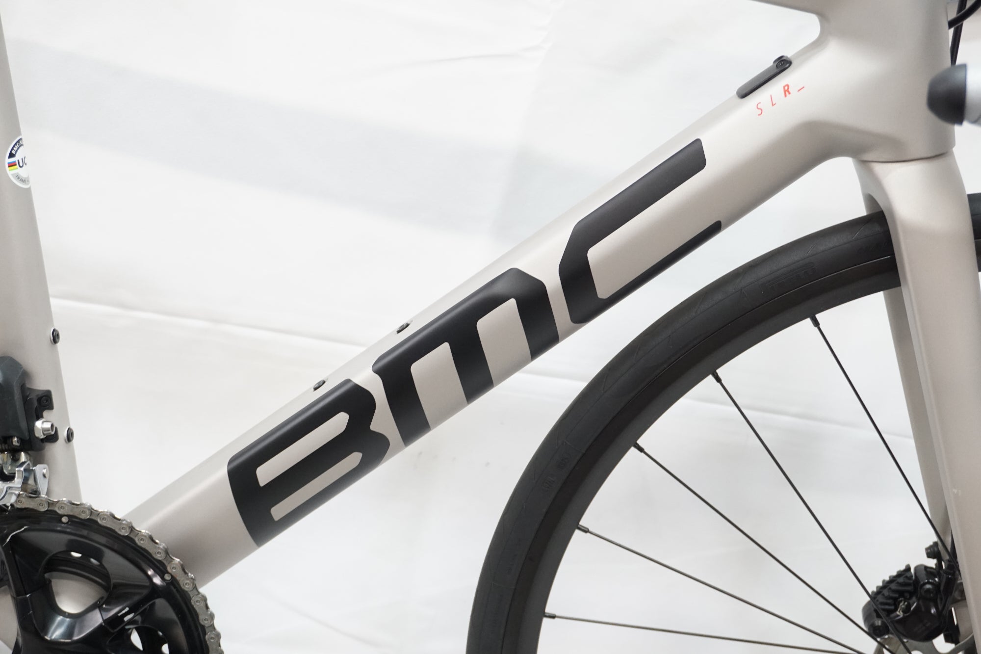 BMC 「ビーエムシー」 TEAMMACHINE SLR FIVE 105 DI2 2026年モデル