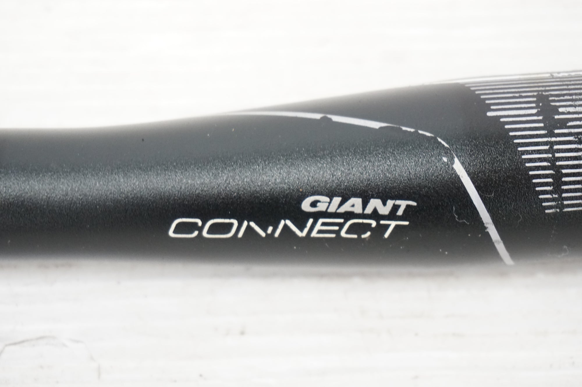 GIANT 「ジャイアント」 CONNECT Φ31.8 540mm フラットバーハンドル / 奈良店