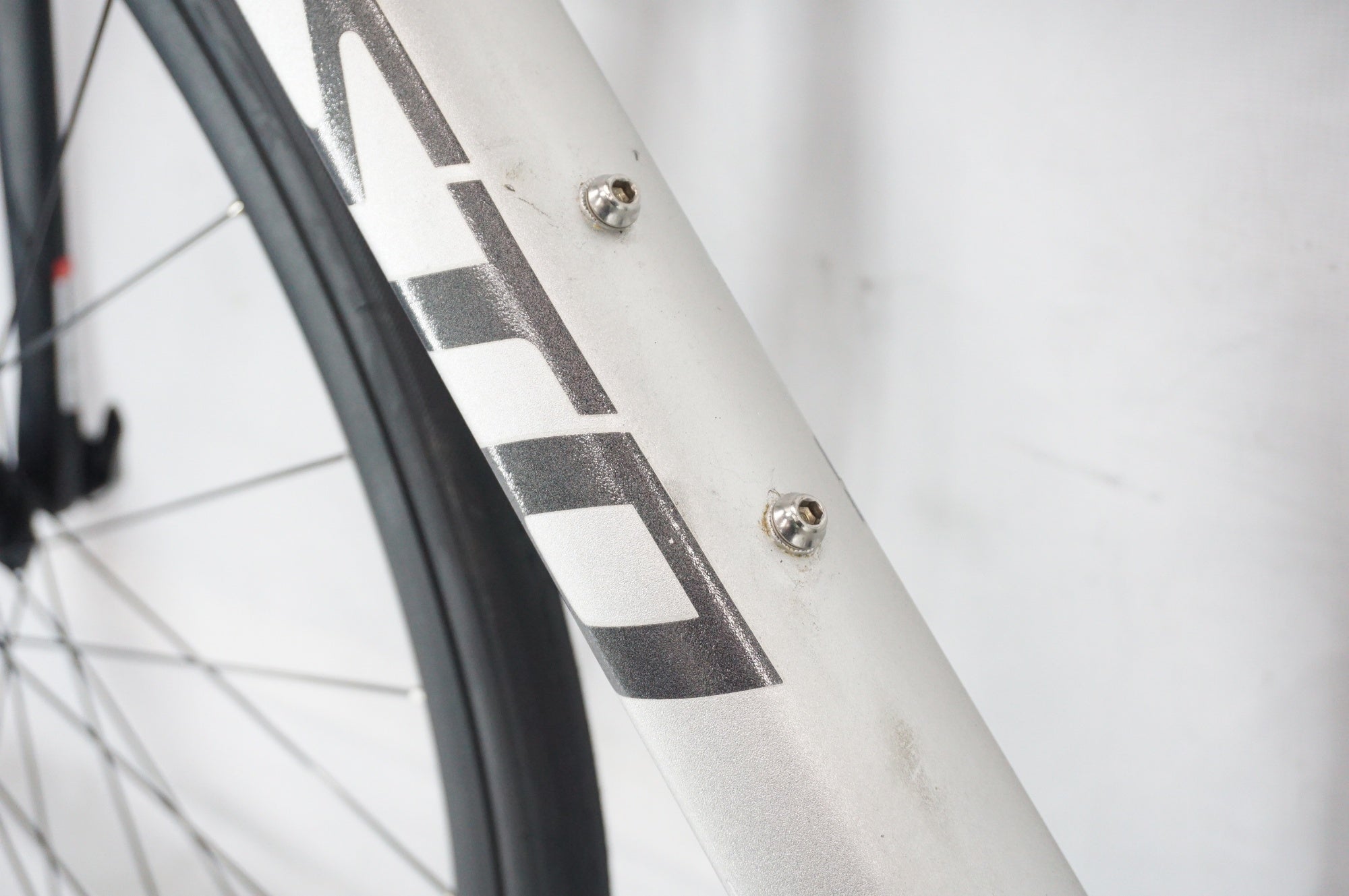 NESTO 「ネスト」 ALTERNA DISC 2025年モデル ロードバイク / 阪急塚口店