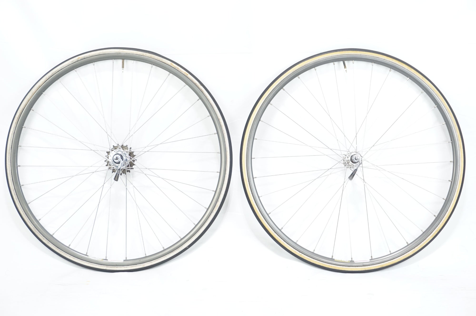 SHIMANO 「シマノ」 DURA-ACE HB-7400 ハブ ARAYA ADX-4 AERO 4