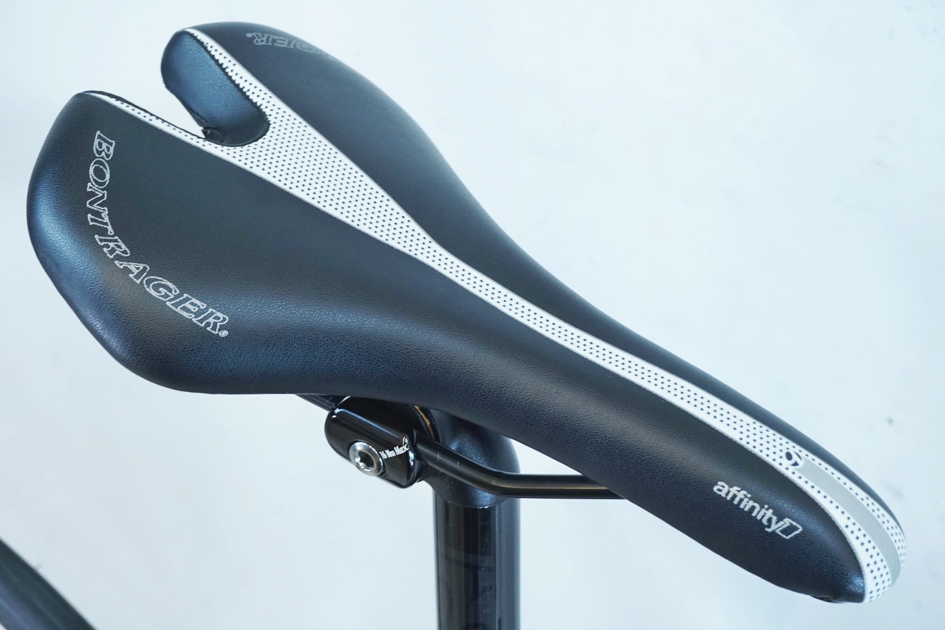 TREK 「トレック」 MADONE 4.5 2012年モデル ロードバイク / 有明