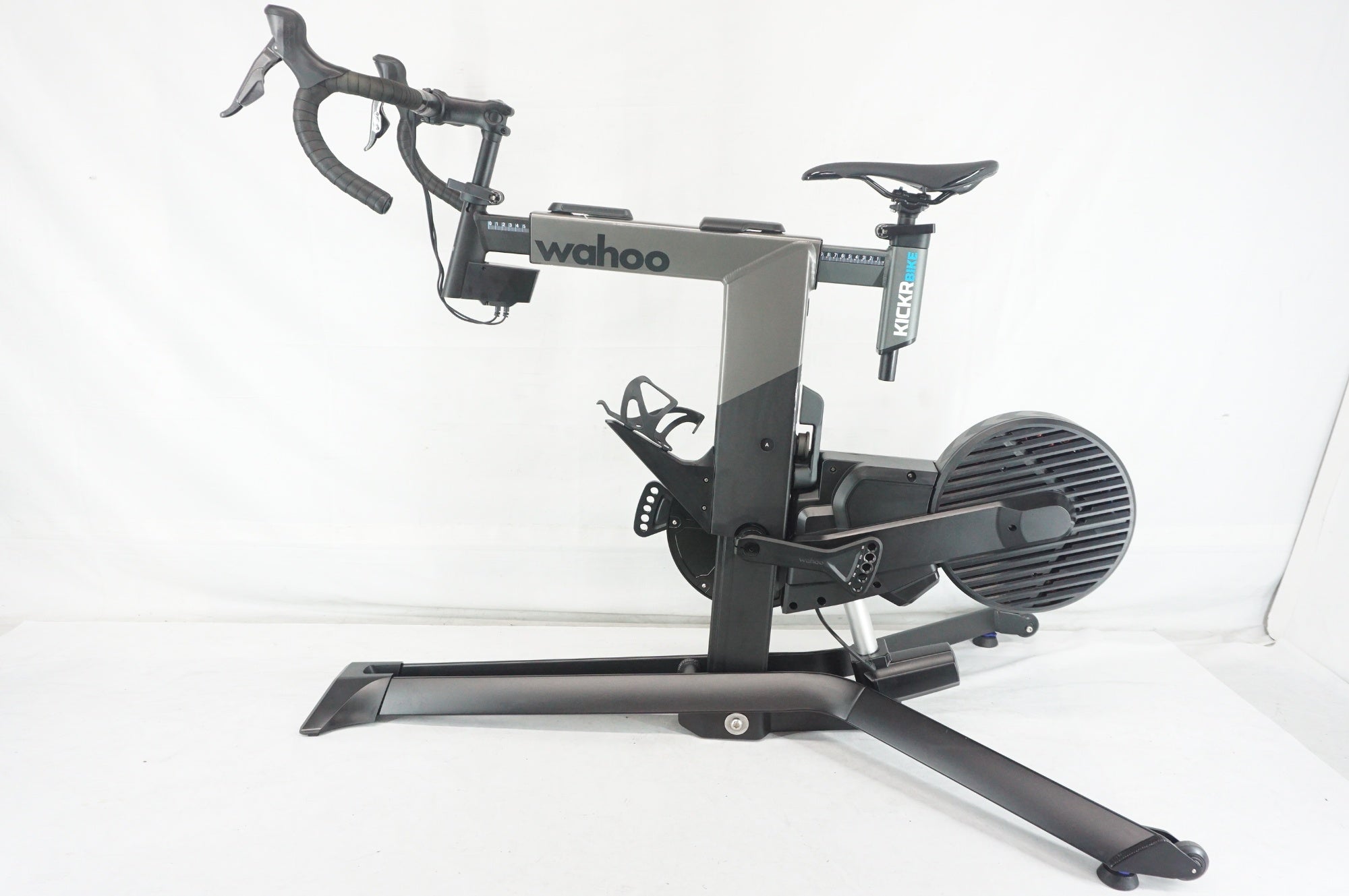 ジャンク WAHOO 「ワフー」 KICKR BIKE スマートバイク / 阪急塚口店