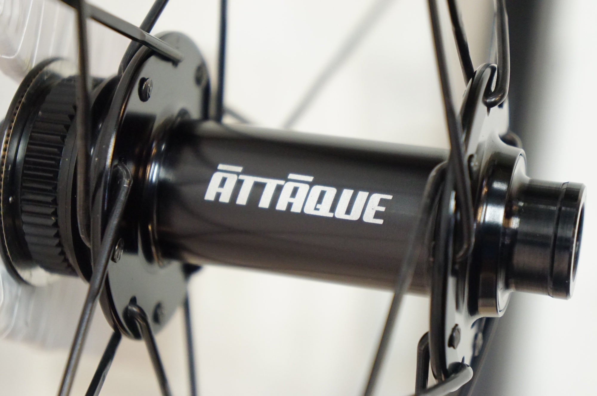 ATTAQUE 「アタッキ」 ATTA-C451-RD シマノ11速 ホイールセット / 熊谷本店