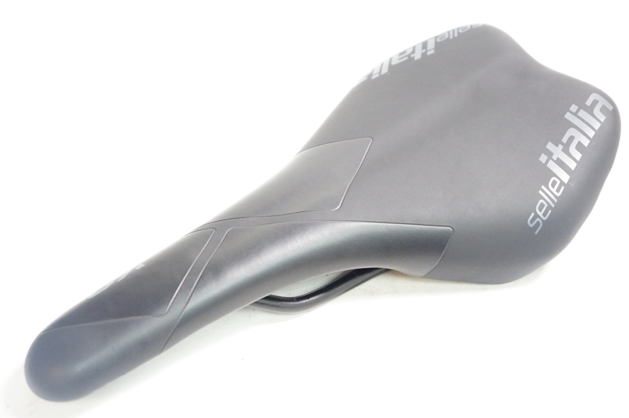 SELLE ITALIA 「セライタリア」 X3 サドル / 熊谷本店