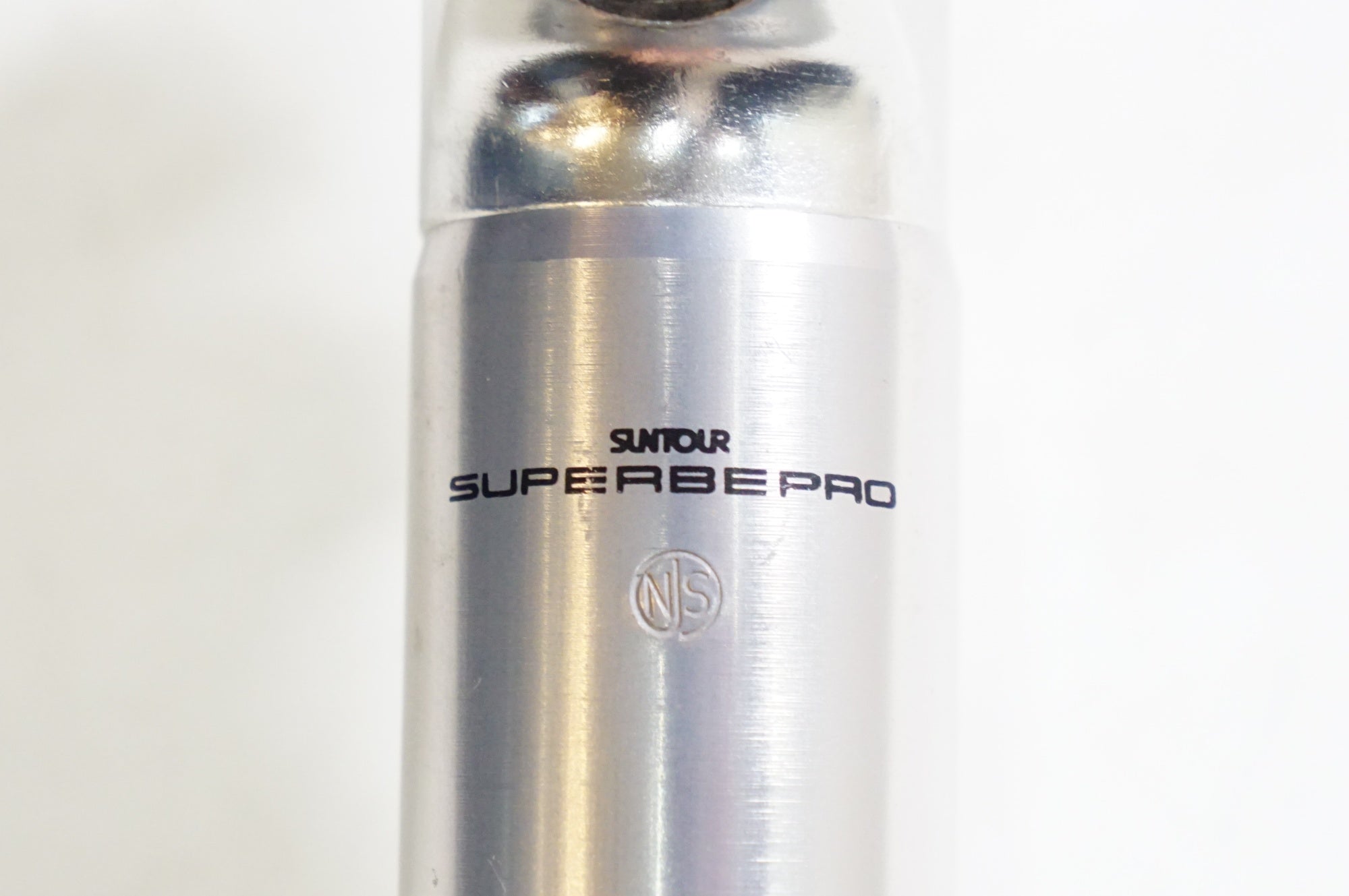 SUNTOUR 「サンツアー」 SUPERBE PRO NJS φ27.2 250mm シートポスト / 熊谷本店