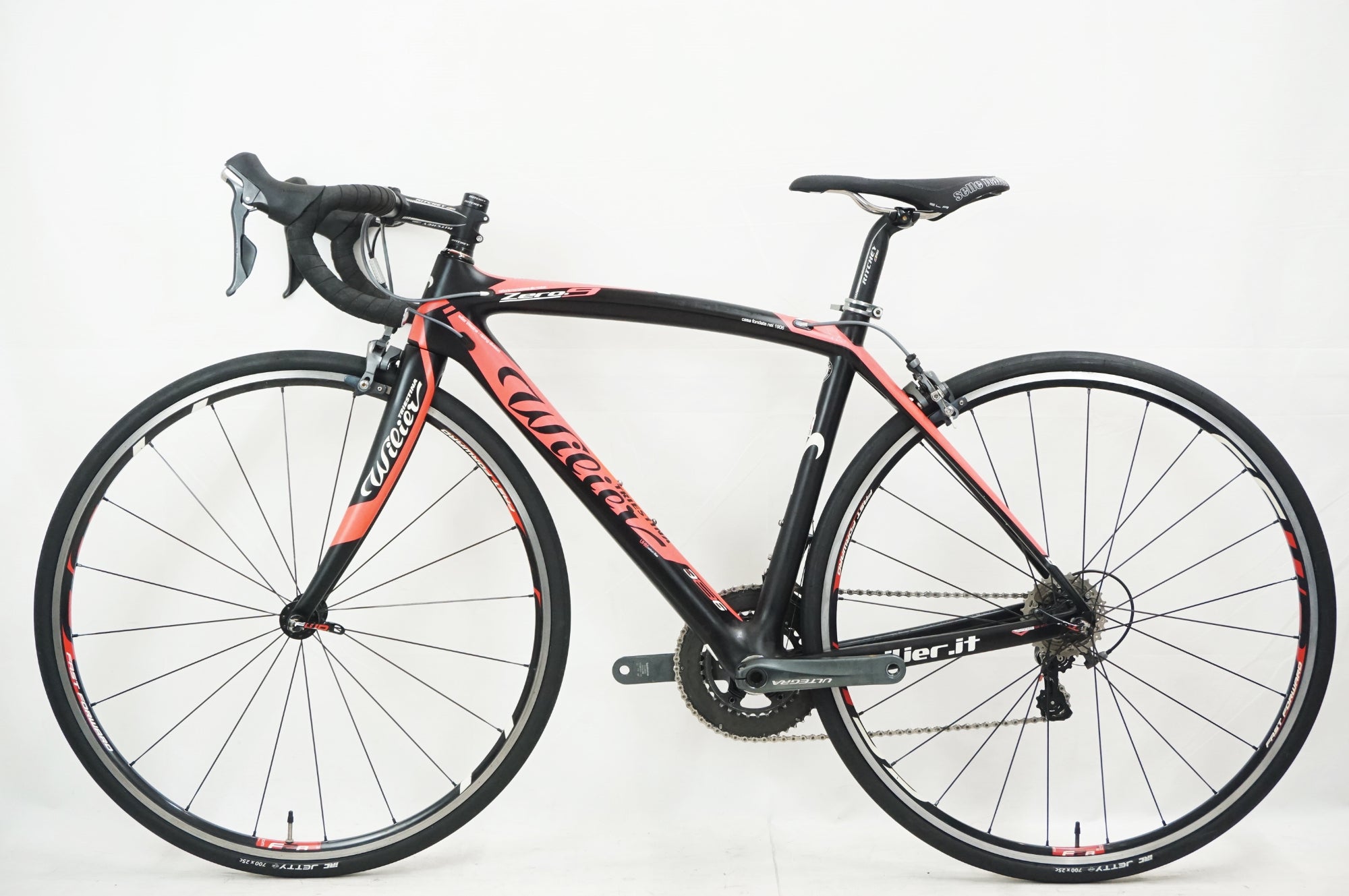 WILIER 「ウィリエール」 ZERO9 2015年モデル ロードバイク / 福岡店 