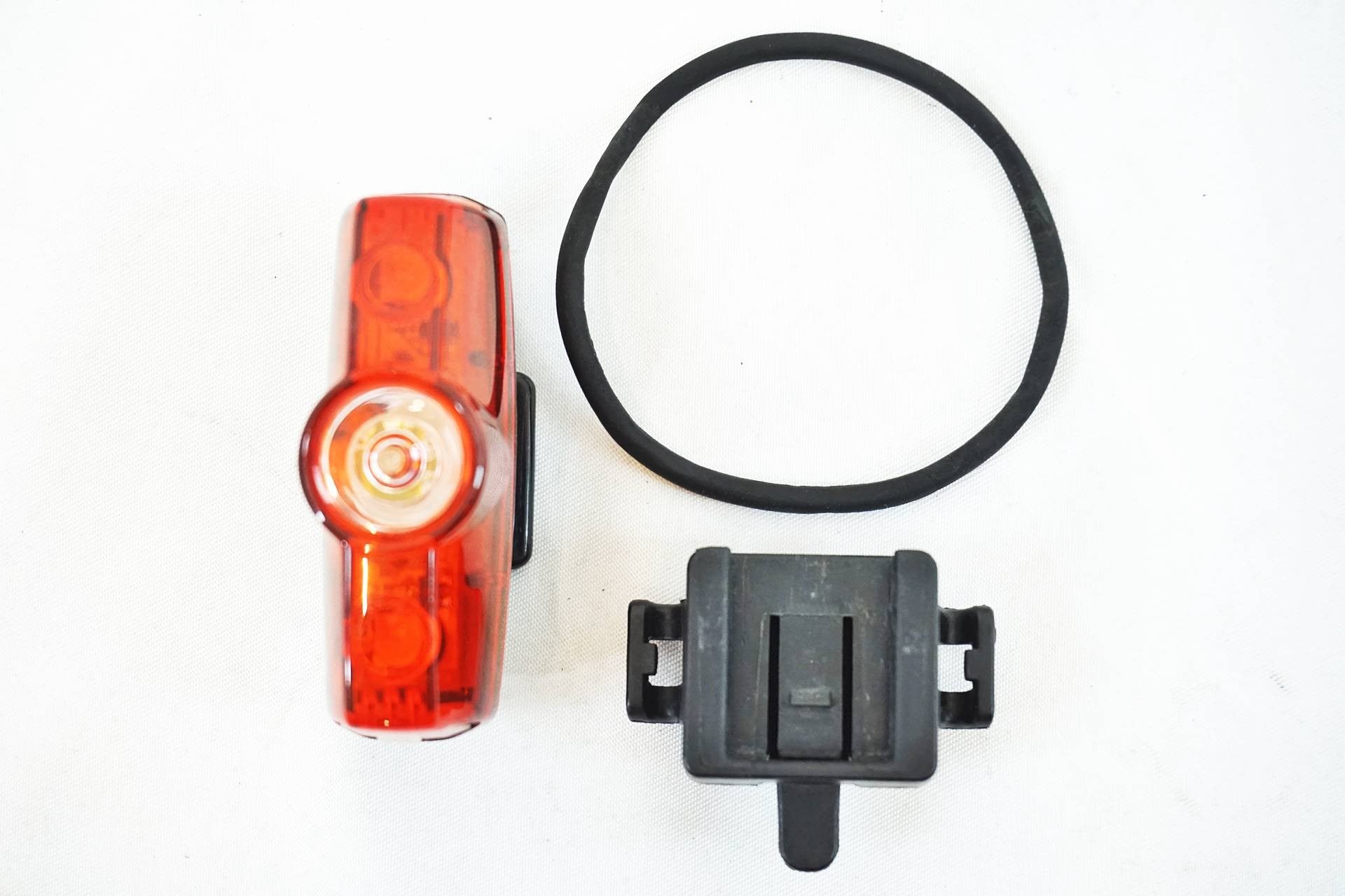 CATEYE 「キャットアイ」 リアライト / 有明ガーデン店