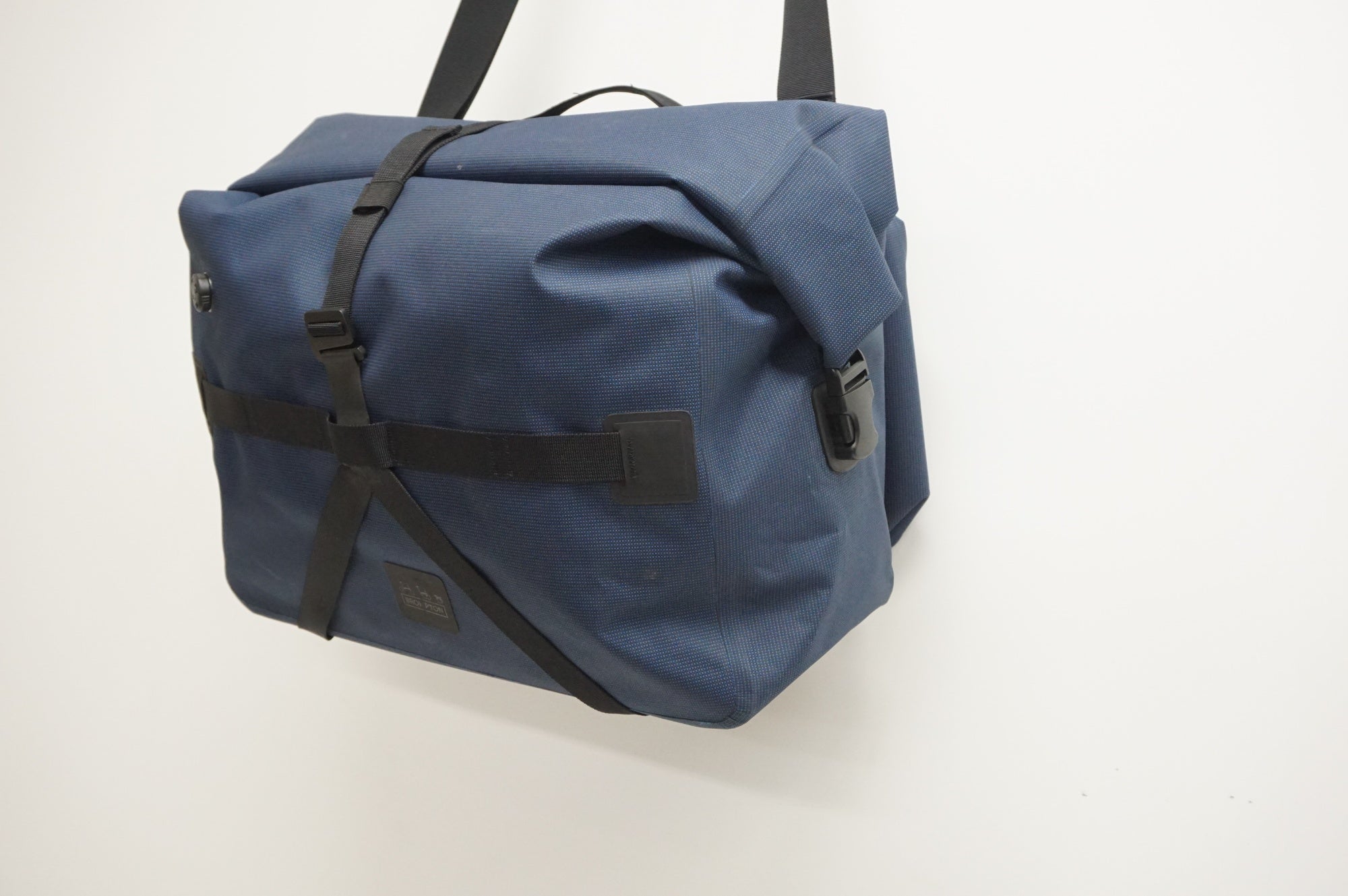 BROMPTON 「ブロンプトン」 ROLL TOP WATERPROOF BAG フロントバッグ / 福岡店