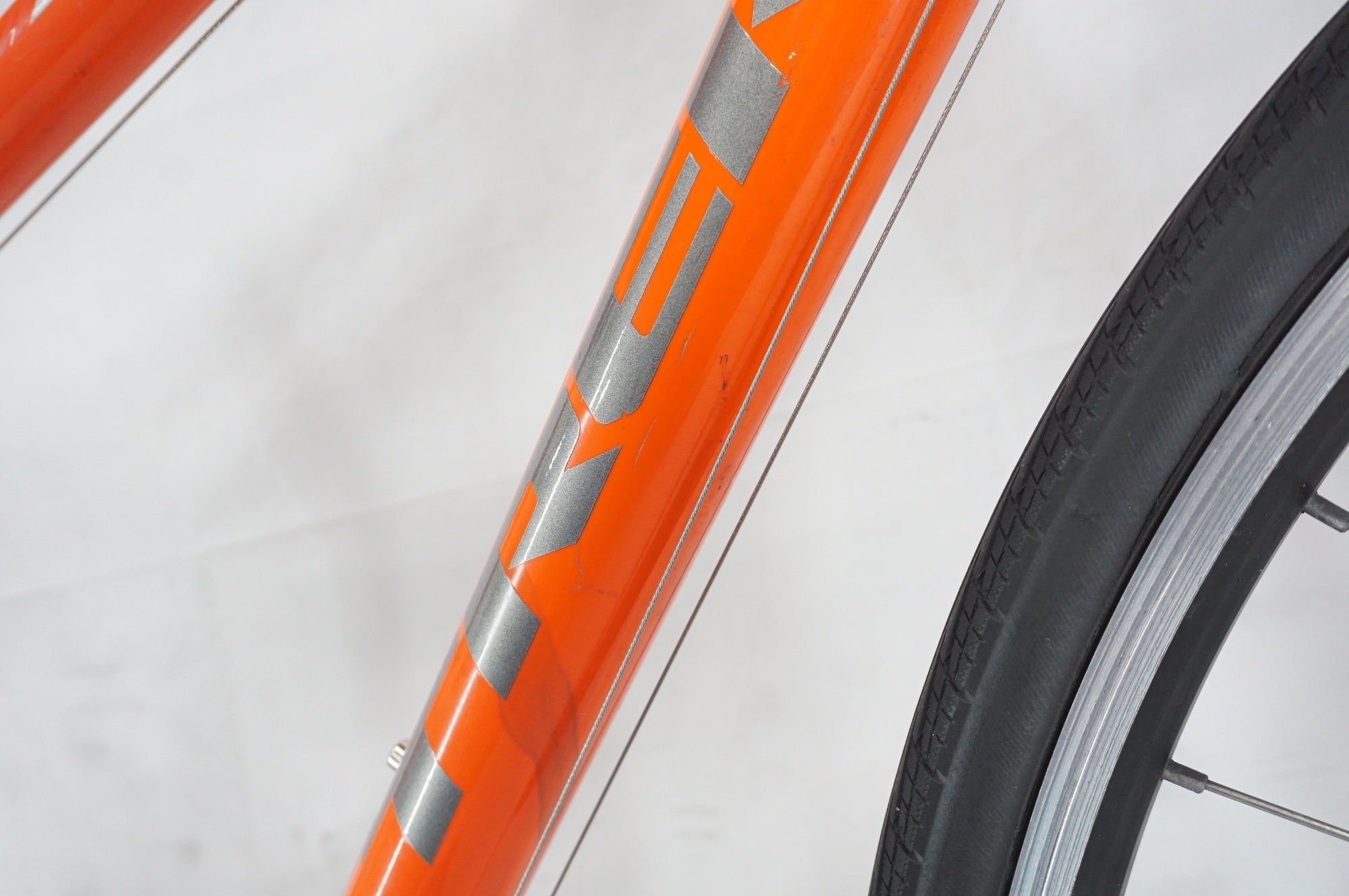 クロスバイク TREK FX2 オレンジ クロスバイク TREK FX2 オレンジ クロスバイク TREK FX2 オレンジ