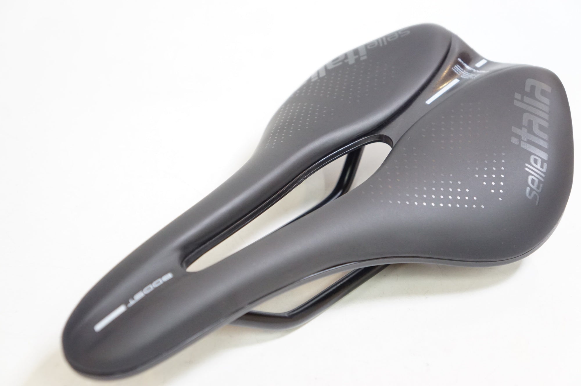 SELLE ITALIA 「セライタリア」 NOVUS BOOST EVO TM SUPERFLOW サドル