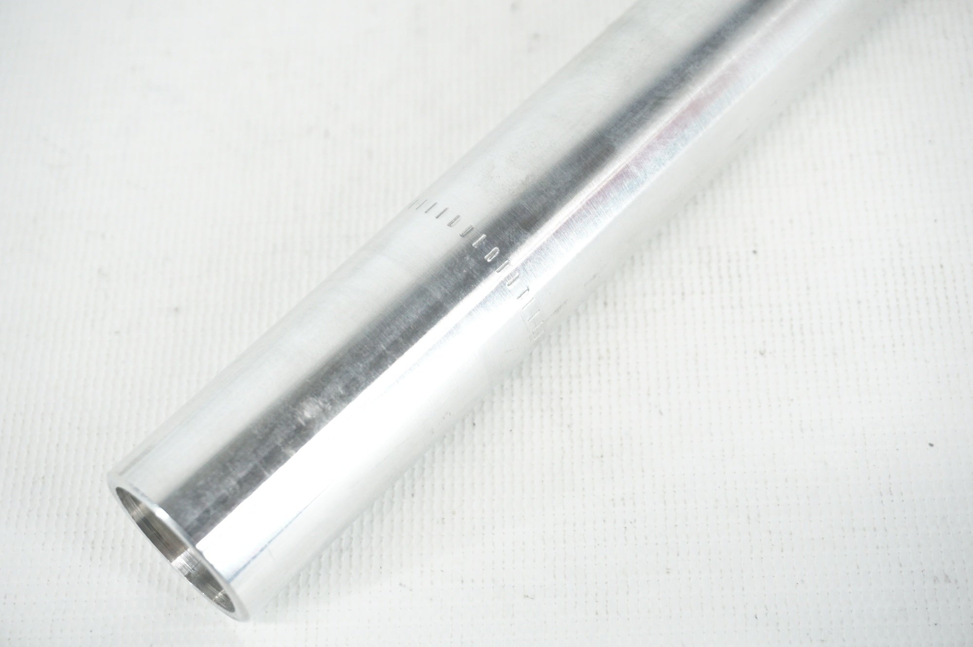 CAMPAGNOLO 「カンパニョーロ」 NJS Φ27.2 210mm シートポスト / 阪急塚口店