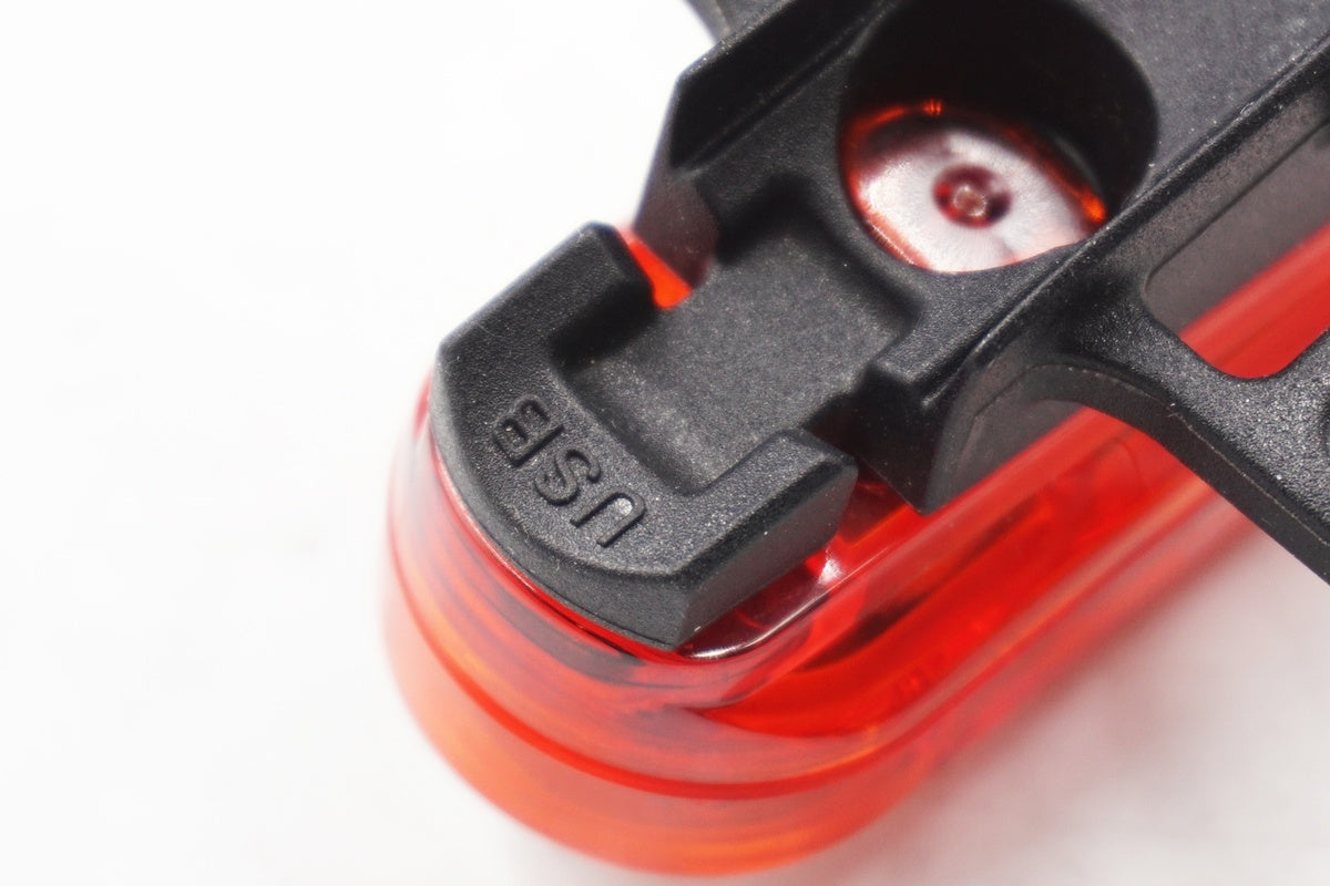 CATEYE 「キャットアイ」 SYNS KINETIC リアライト / 奈良店