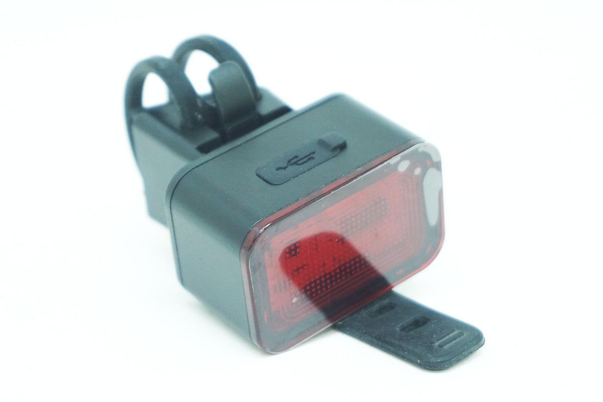 ブランド不明 リアライト / 大阪美原北インター店