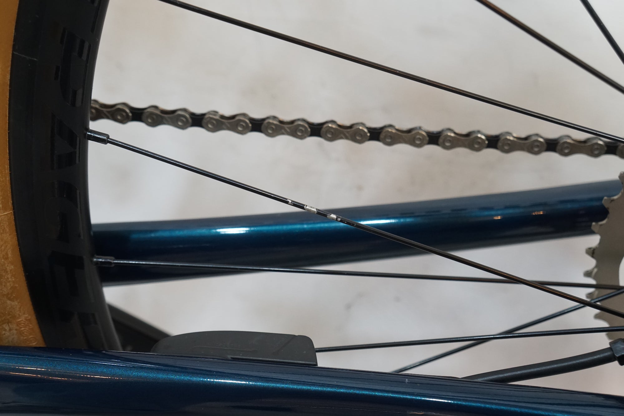 TREK 「トレック」 FX SPORT4 CARBON 2022-2024年モデル クロスバイク / バイチャリ浦和ベース