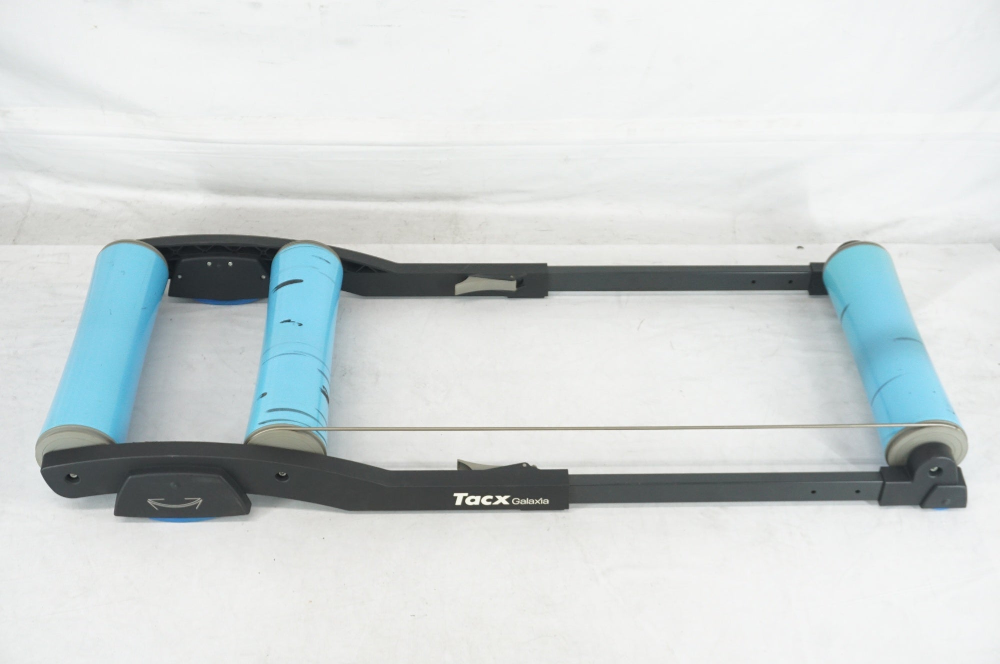 値下げ　Tacx Galaxia T1100 3本ローラーサイクルトレーナー Garmin Tacx® Galaxia Advanced Roller Trainer | Rogue Fitness