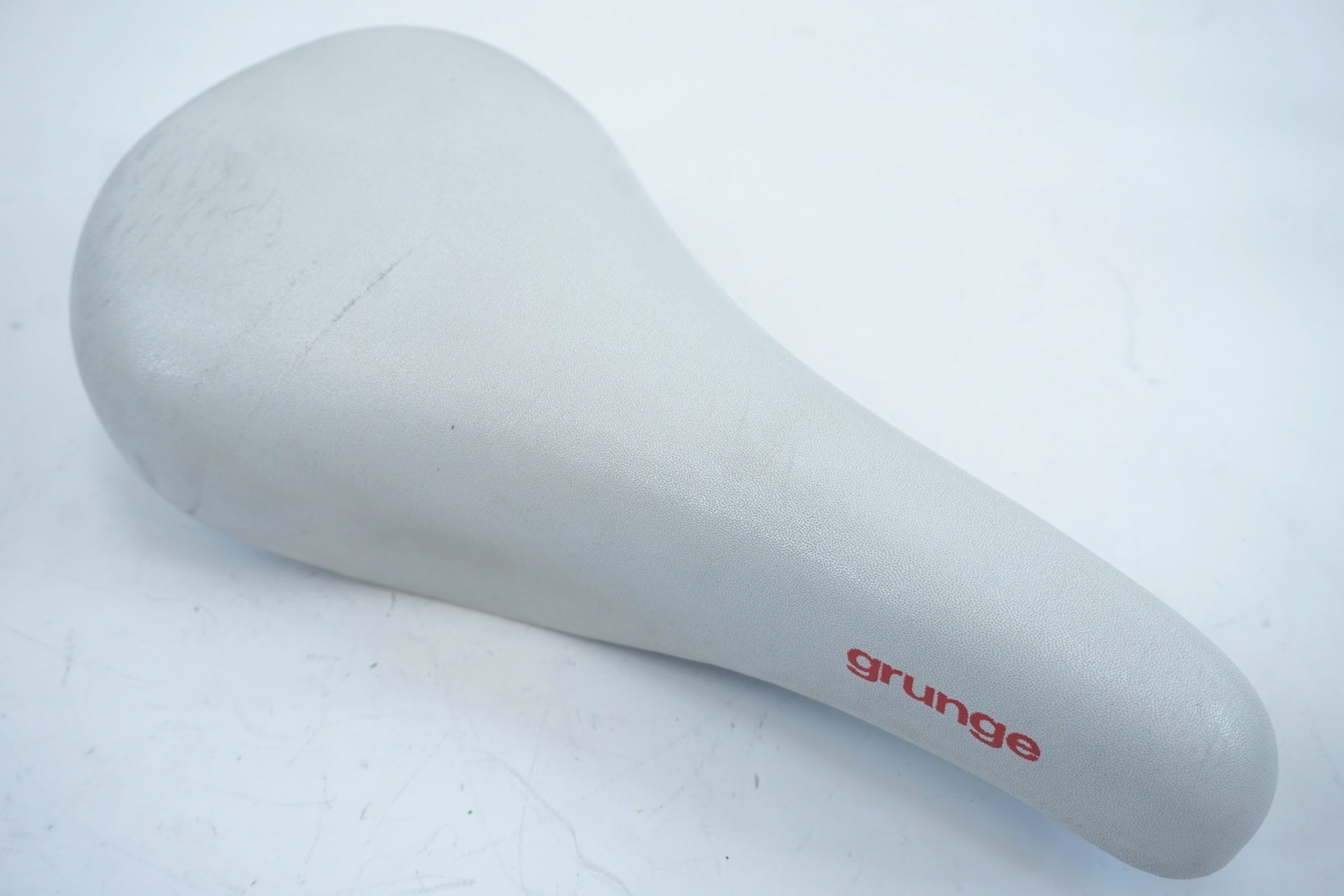 GRUNGE 「グランジ」 サドル / 有明ガーデン店