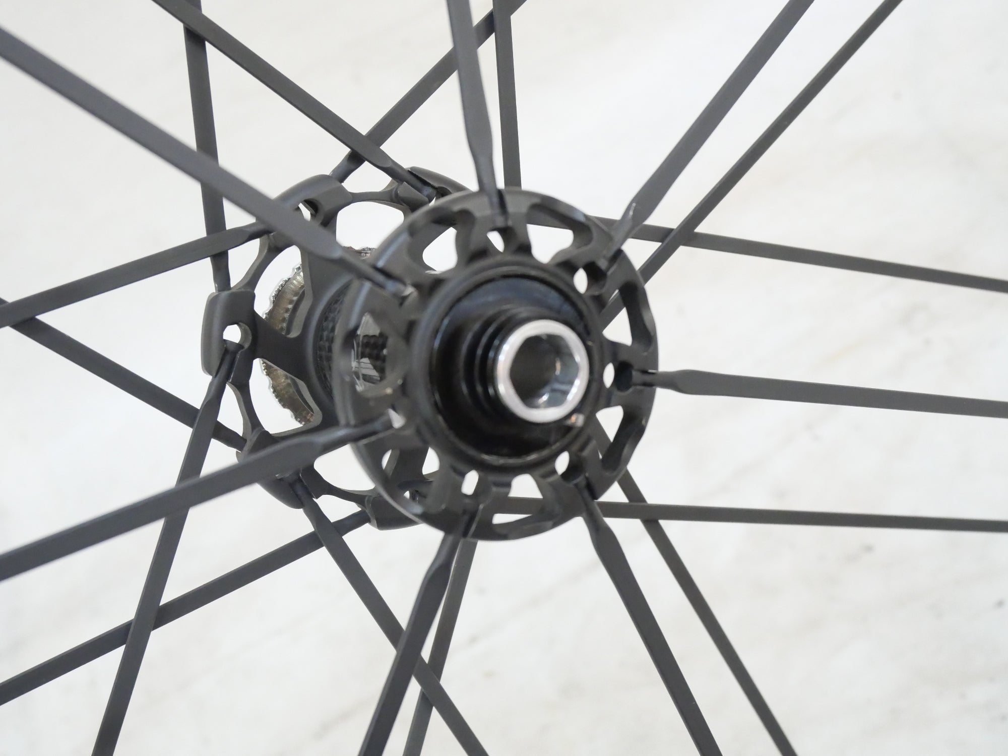 CAMPAGNOLO 「カンパニョーロ」 SHAMAL ULTRA DISC シマノ11速 ホイールセット / バイチャリ浦和ベース