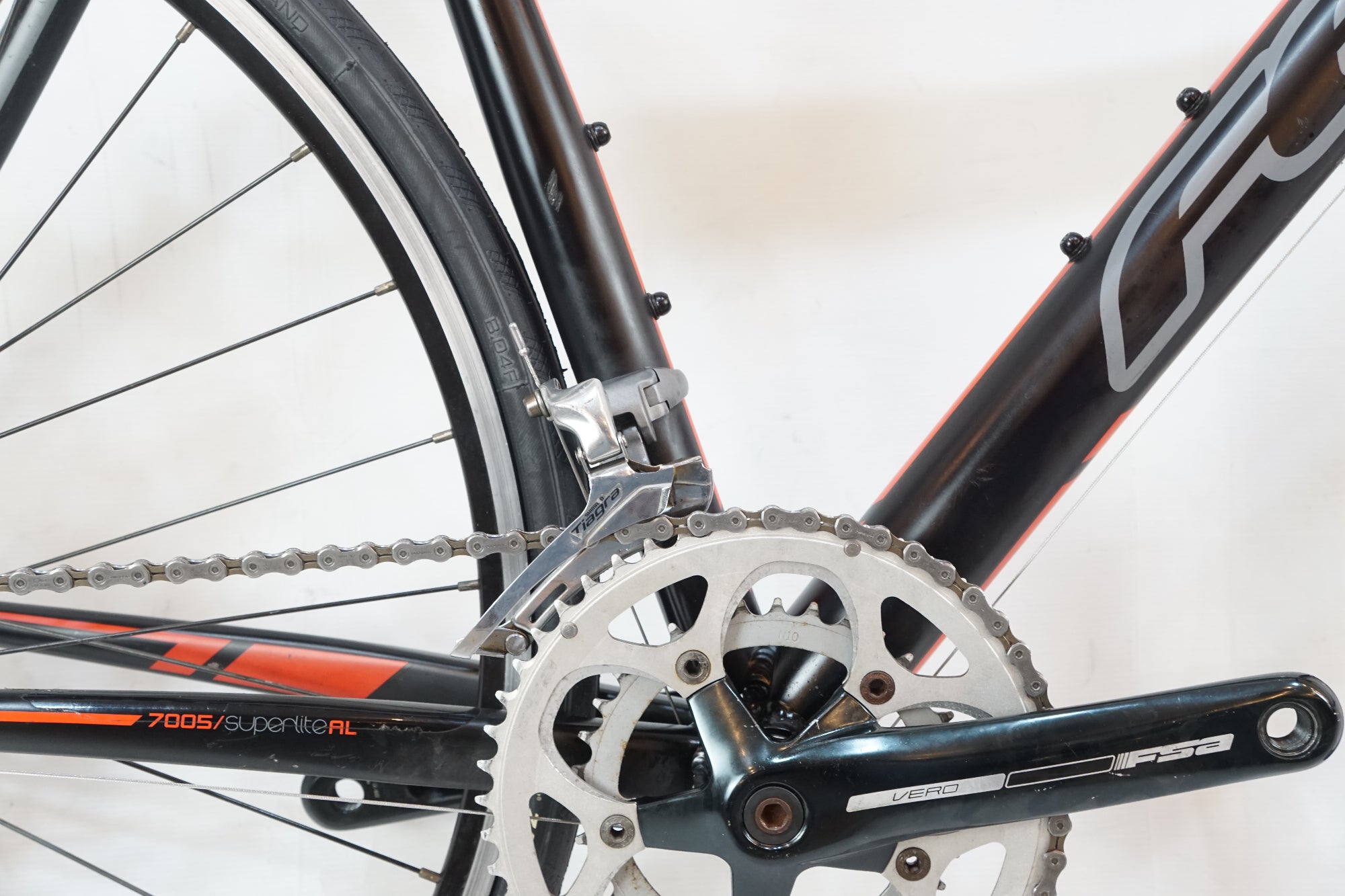 FELT 「フェルト」 F85 2013年モデル ロードバイク / バイチャリ浦和ベース