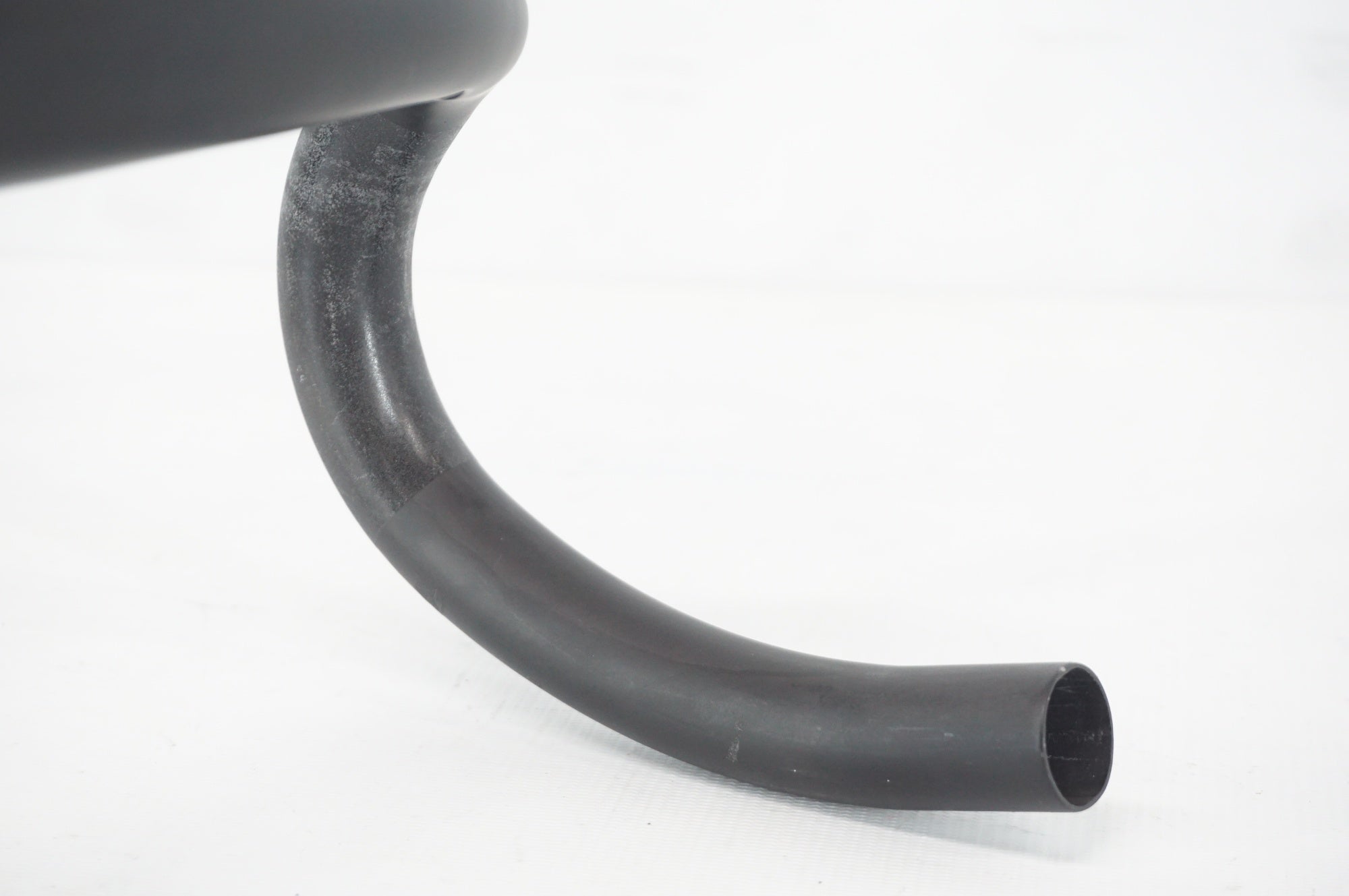 LAPIERRE 「ラピエール」 カーボン Φ31.8 420mm ハンドル / 阪急塚口店