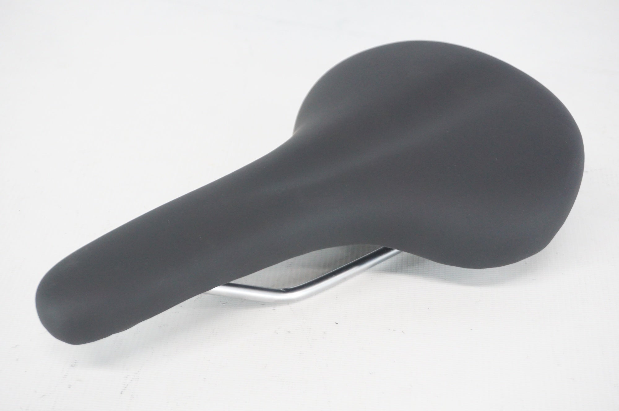 NOGUCHI 「ノグチ」 VL-4333 スポーツ車用 サドル / 阪急塚口店