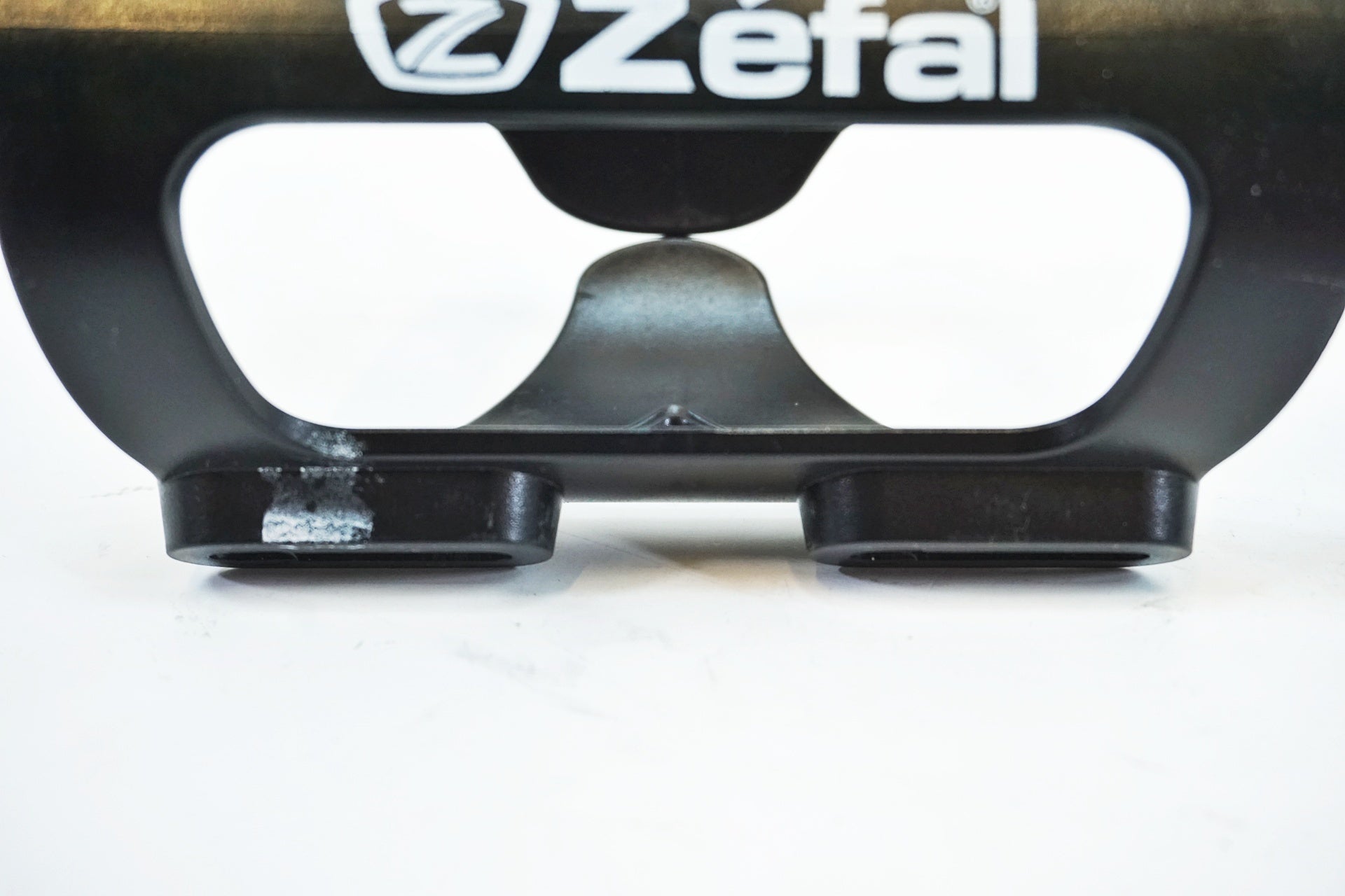 ZEFAL 「ゼファール」 WIIZ ボトルケージ / 有明ガーデン店