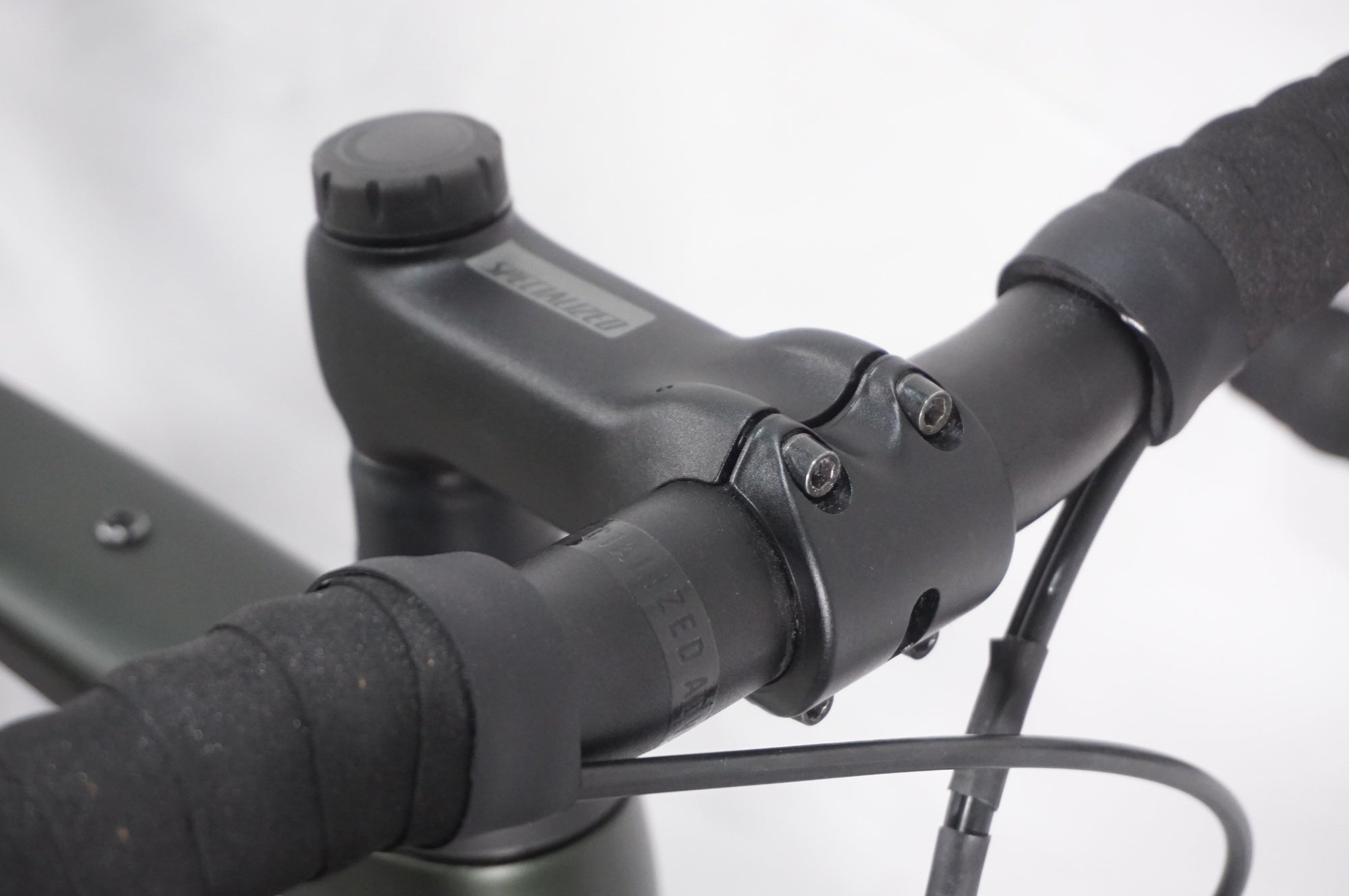 SPECIALIZED 「スペシャライズド」 DIVERGE EXPERT CARBON 2021年モデル グラベルロード / AKIBA店