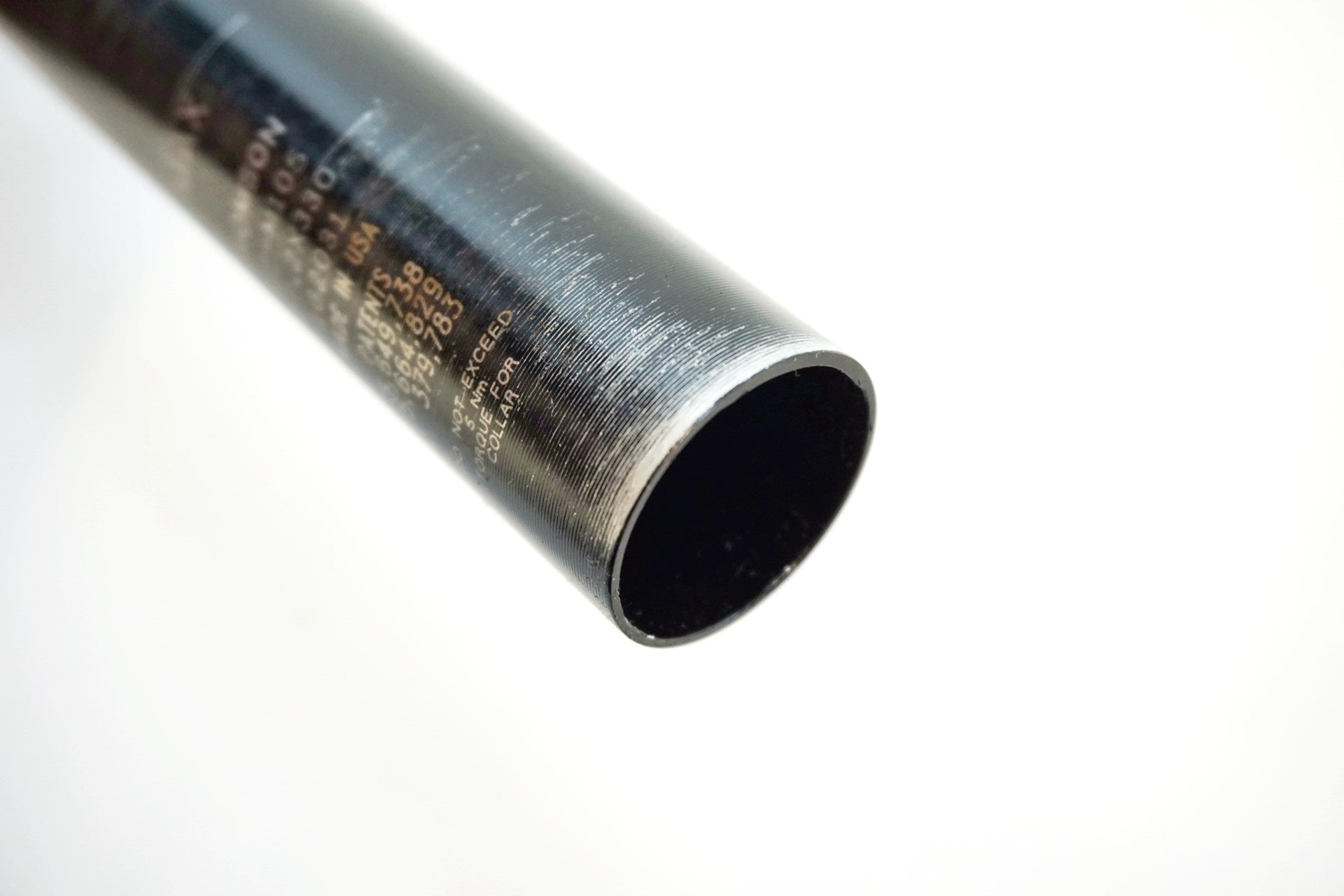 THOMSON 「トムソン」 MASTERPIECE φ27.2 330mm シートポスト
